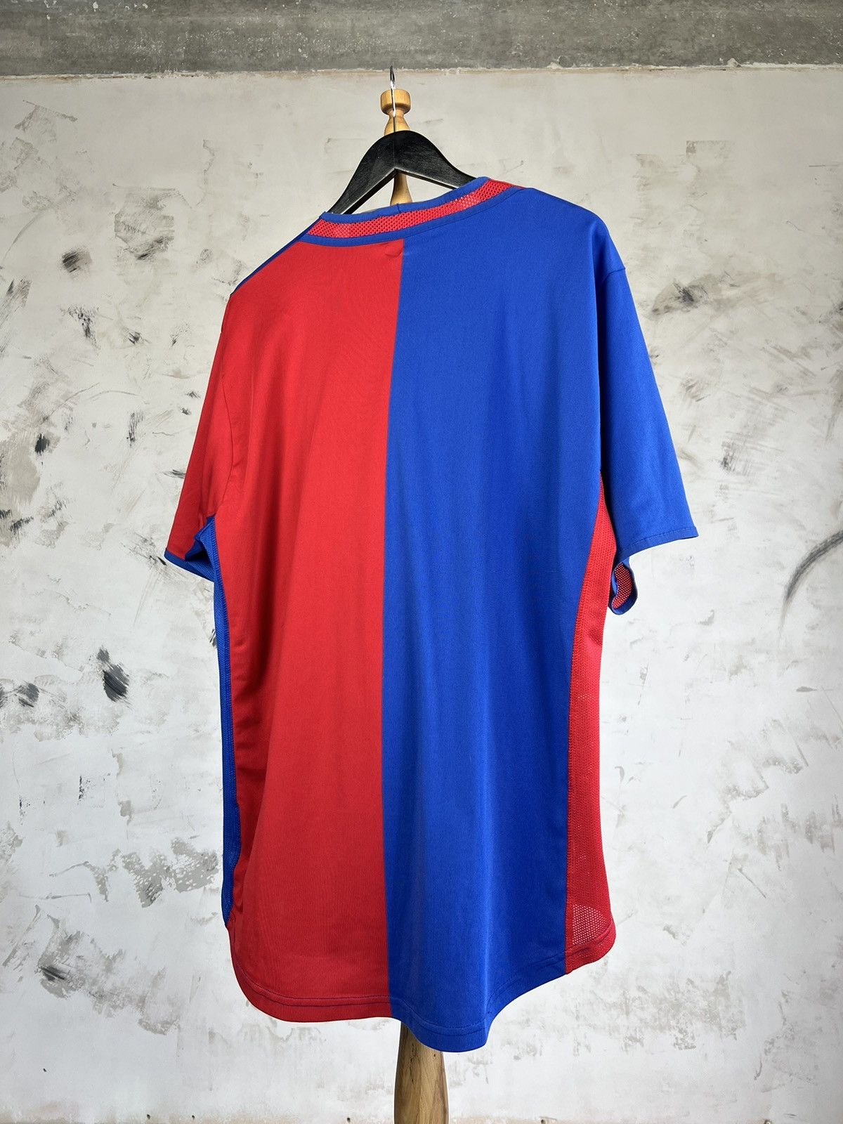 Vintage Vintage Basel Toyota 2002 Jersey Shirt Size L - XL Size US L / EU 52-54 / 3 - 5 Thumbnail