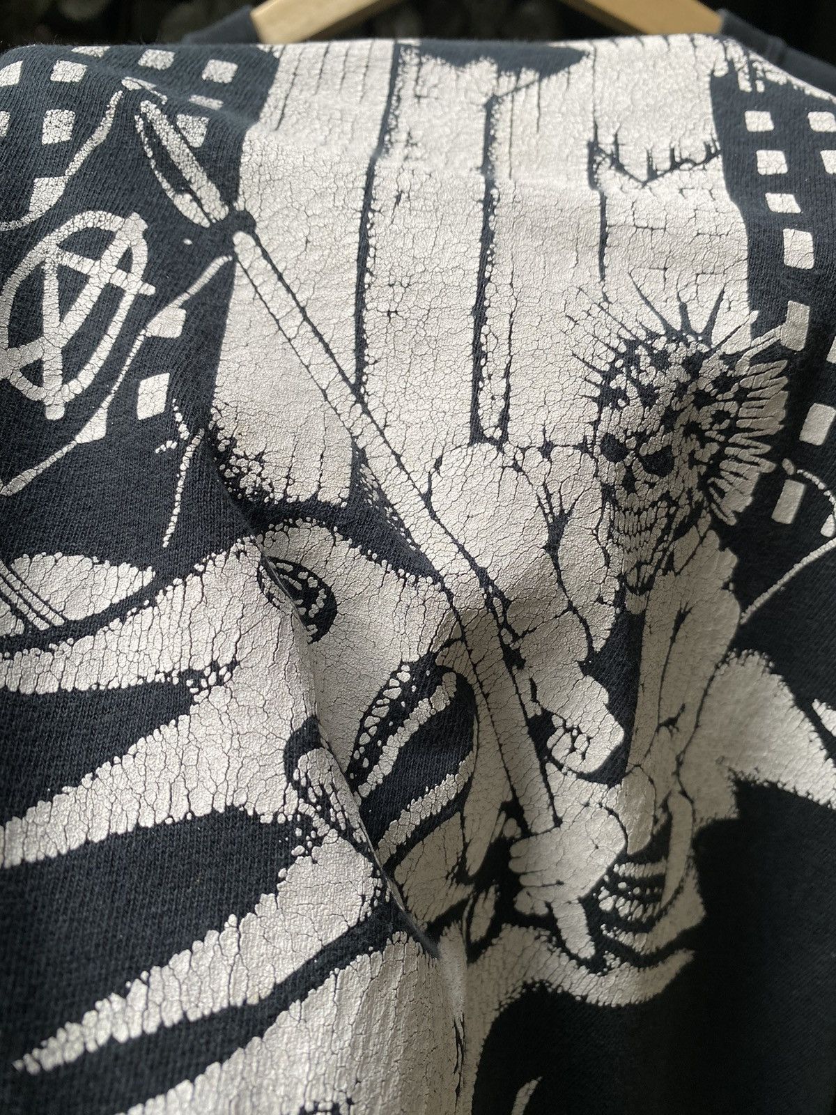Band Tees Total chaos Size US L / EU 52-54 / 3 - 4 Thumbnail