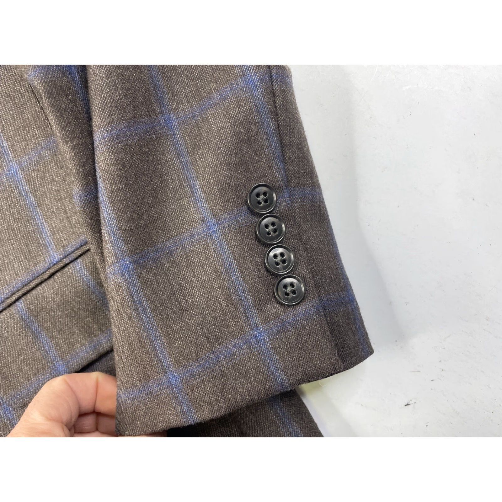 Jos. A. Bank Jos. A. Bank Traveler Sport Coat Blazer Jacket 44R Mens Brown Blue Plaid Wool Notch Lapel Two Button Single-Breasted Tailored Regular Mockup Size 44R - 2 Thumbnail