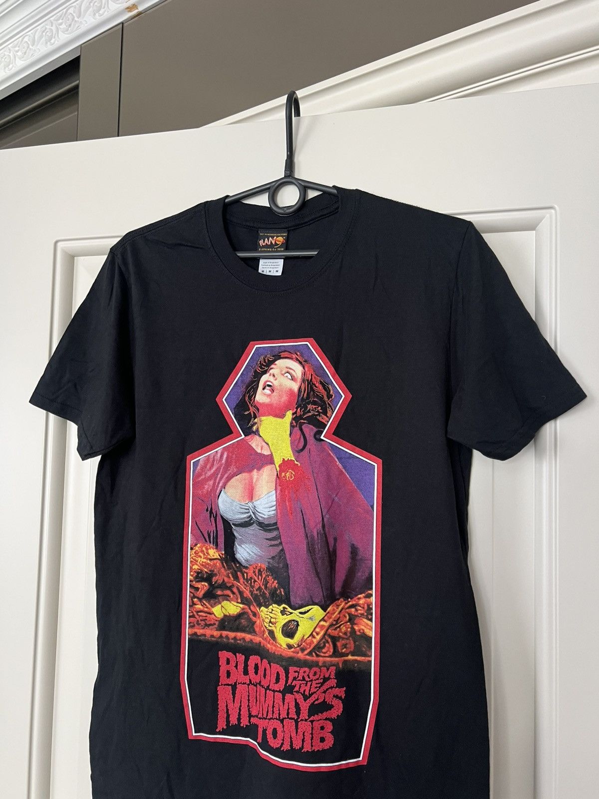 Expert Horror Blood from the Mummy’s Tomb Hammer Horror Movie T-Shirt Tee Size US M / EU 48-50 / 2 - 2 Thumbnail