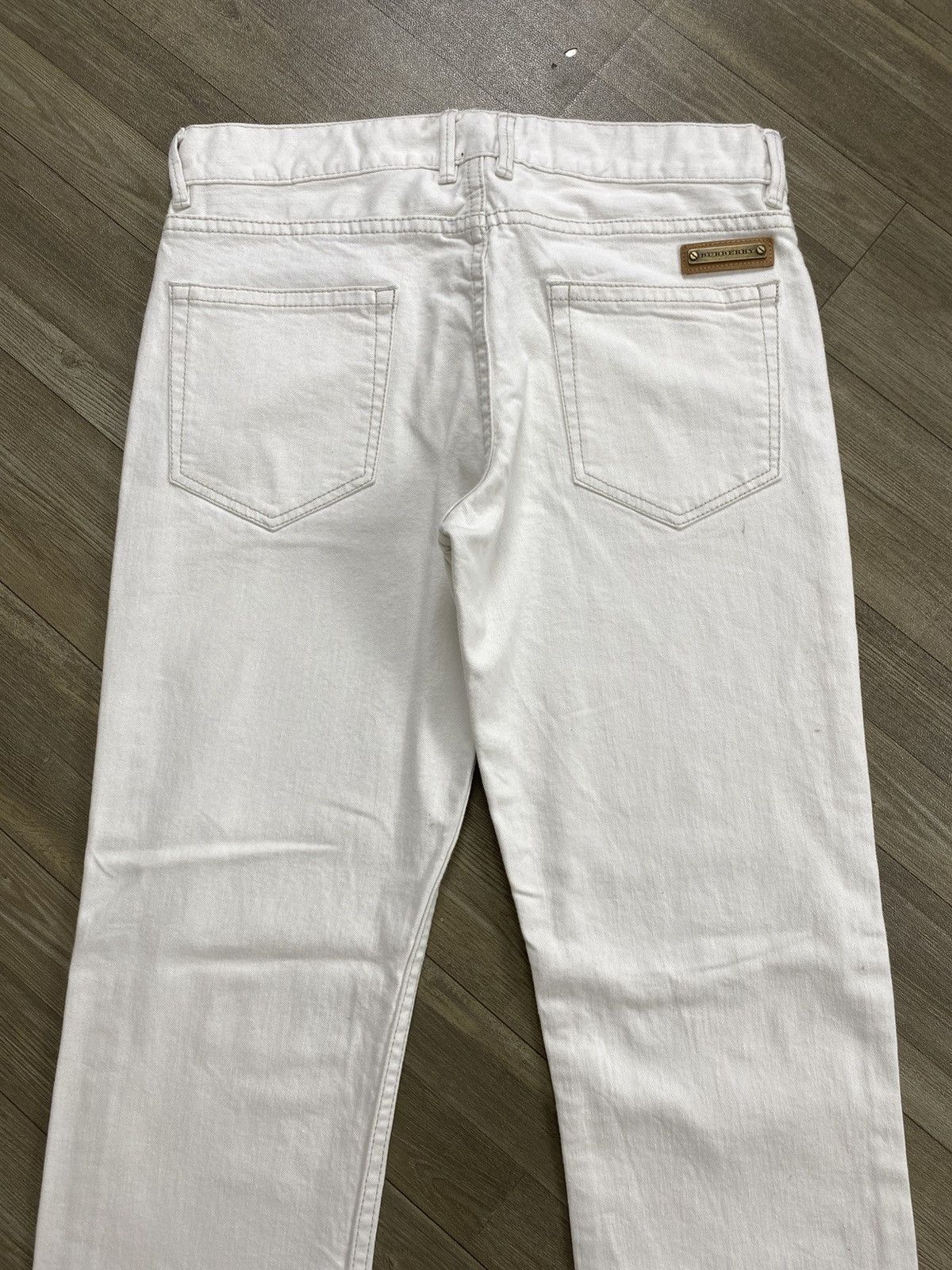 Burberry Vintage Burberry London White Straight Jeans Luxury Size US 30 / EU 46 - 15 Thumbnail