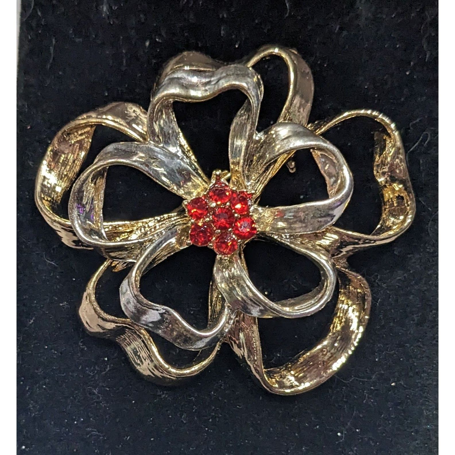 Other Vintage Macy's Holiday Lane Silver And Gold Tone Floral Broo Size ONE SIZE - 4 Thumbnail