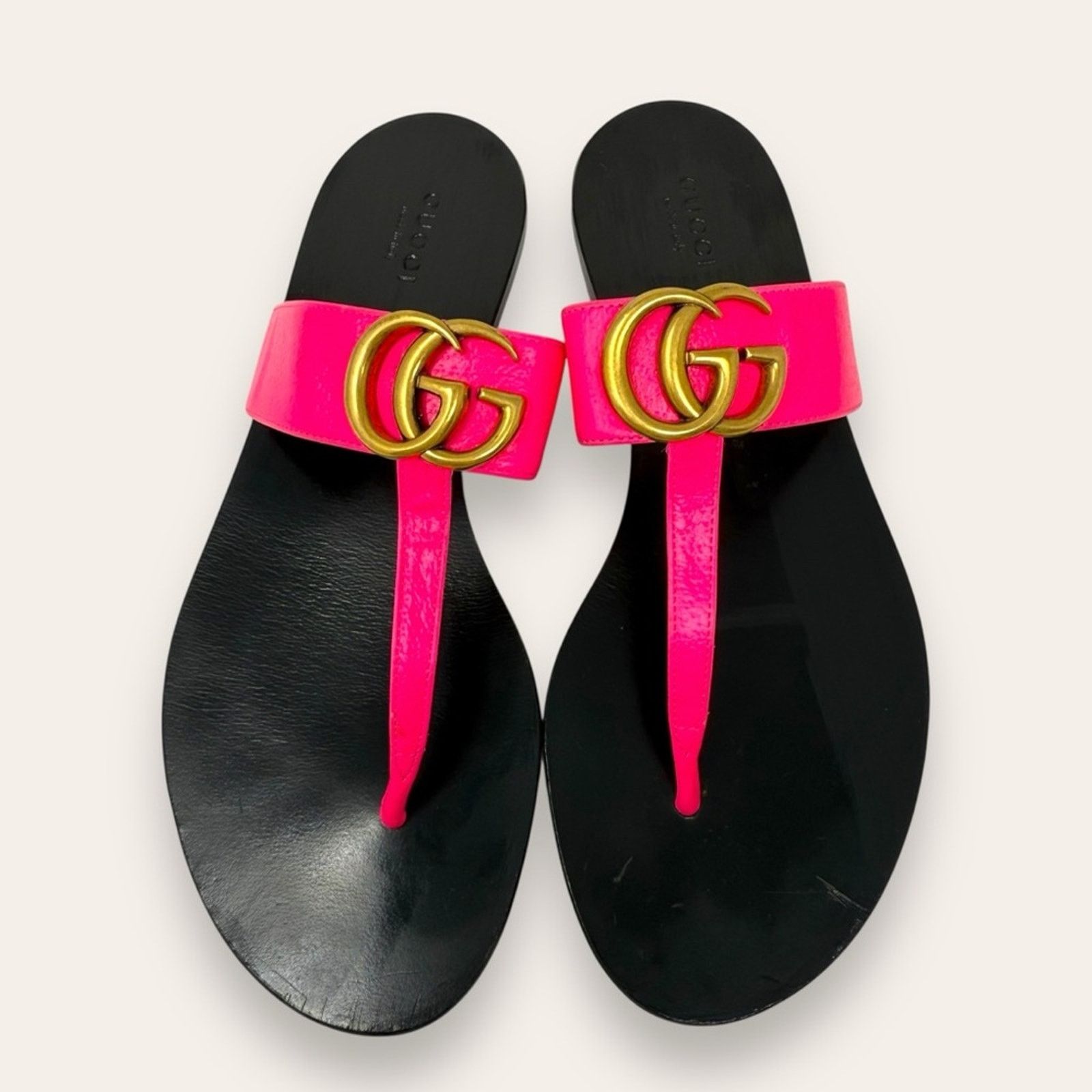 Gucci GG Marmont Thong GG Leather Sandals Hot Pink 38 Womens