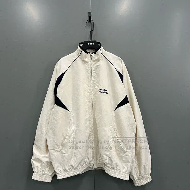 Balenciaga Balenciaga 3B Embroidered Letter Logo Color-blocked Windbr Size US S / EU 44-46 / 1 - 1 Thumbnail