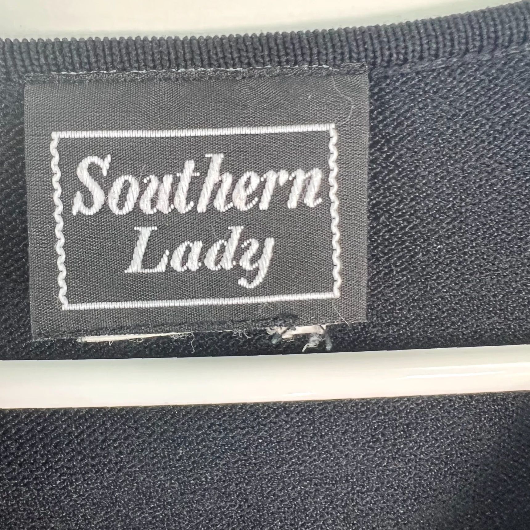 Vintage VINTAGE Southern Lady Womens T Shirt Black Round Neck Short Sleeve Pullover Size S - Womens Shirts Size S / US 4 / IT 40 - 4 Thumbnail