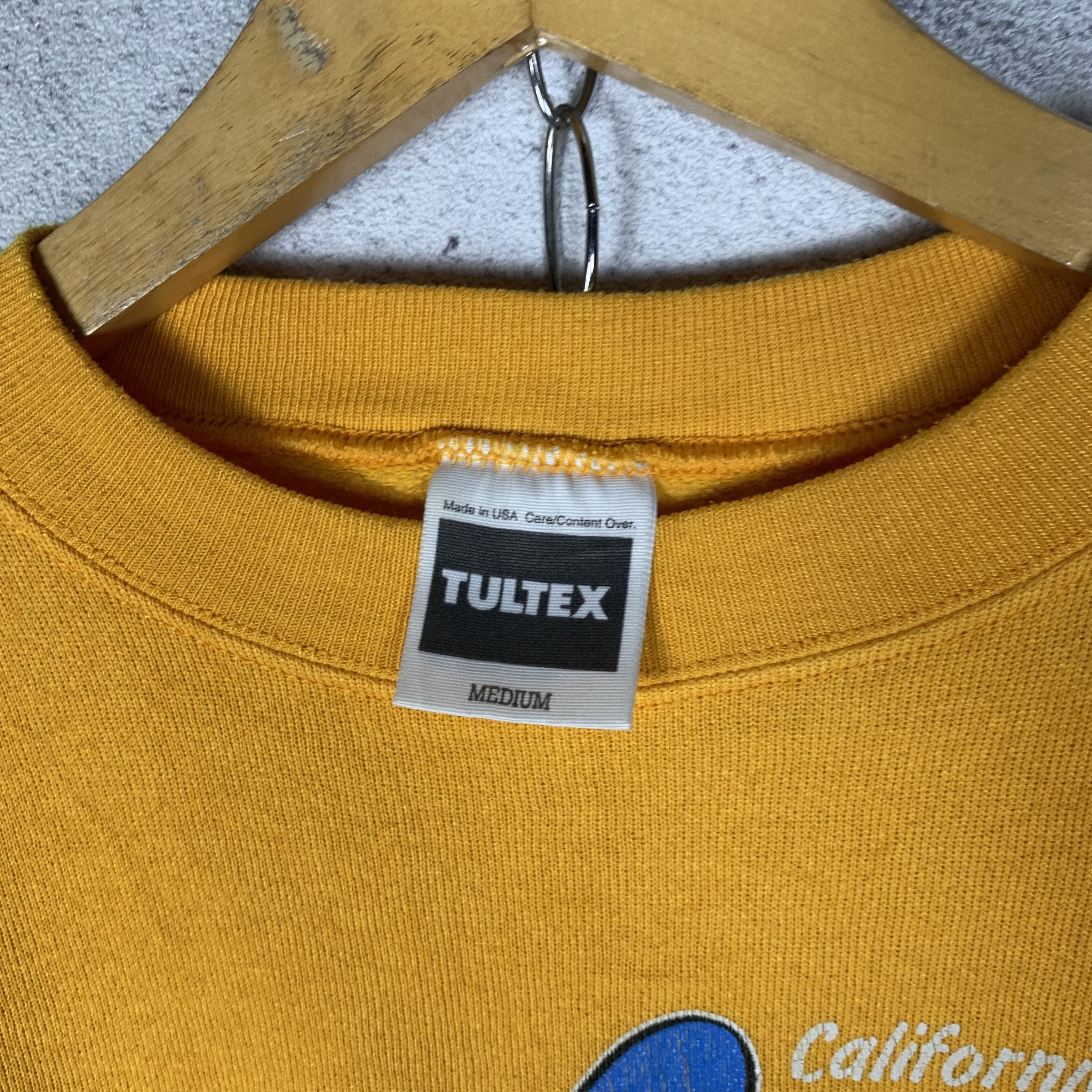Disney Vintage Donald Duck Disney Sweatshirt Crewneck Size US S / EU 44-46 / 1 - 4 Thumbnail