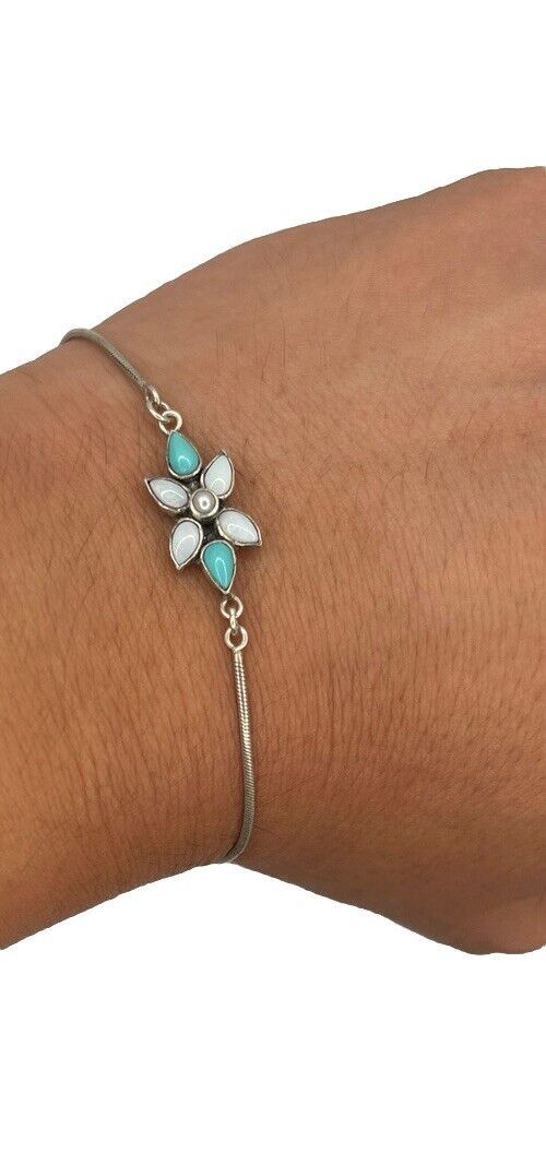 Native × Vintage Native American Zuni Sterling Silver Turquoise MOP Flower Bracelet 925SI Vtg Size ONE SIZE - 7 Thumbnail