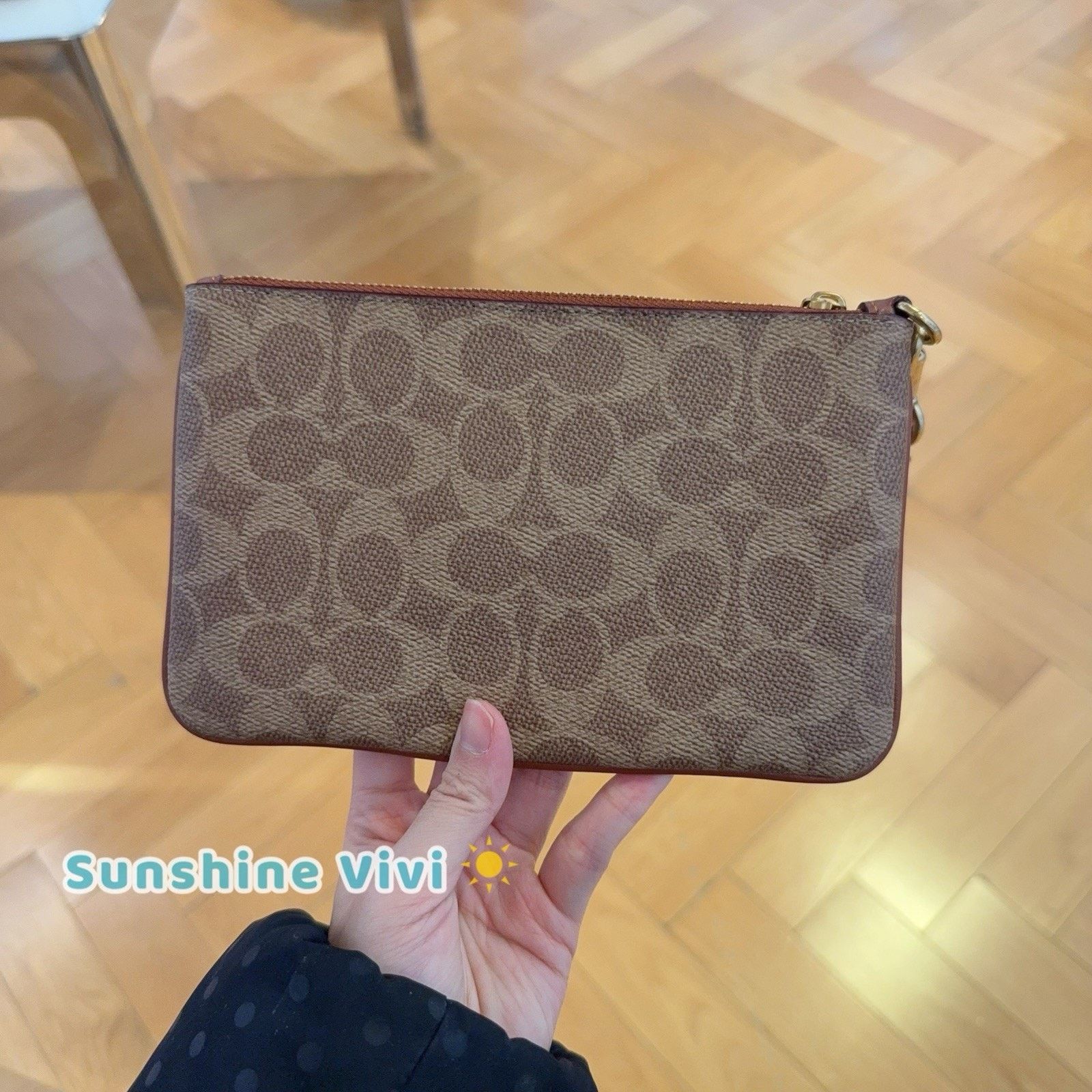Coach NWT Coach Essential Small Wristlet CI189 Brass/Tan Caramel Size ONE SIZE - 3 Thumbnail