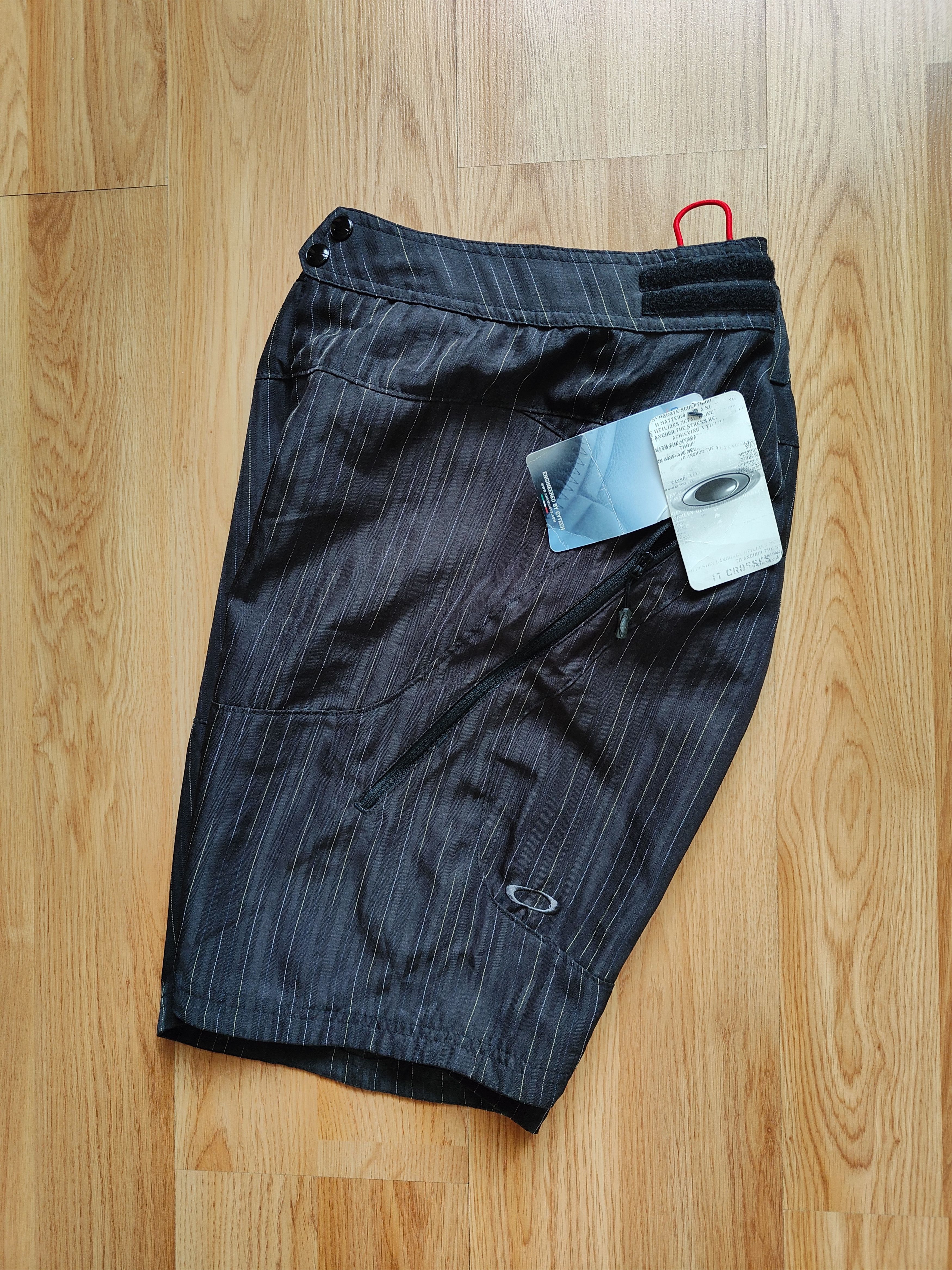 Oakley Vintage Oakley Shorts 2006 Bark Short Oakley Size US 32 / EU 48 - 5 Thumbnail