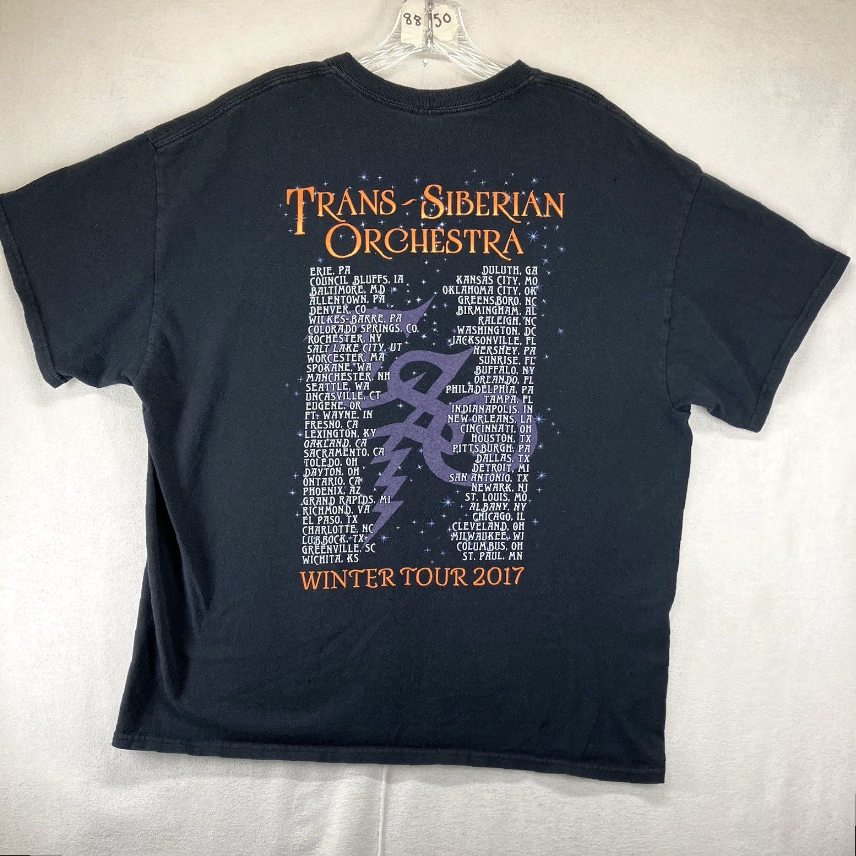 Gildan VINTAGE Trans Siberian Orchestra Shirt XL Black Graphic 80s Witch Wolf Phoenix Band T-Shirt Men 2017 Retro Limited Edition Size US XL / EU 56 / 4 - 2 Thumbnail