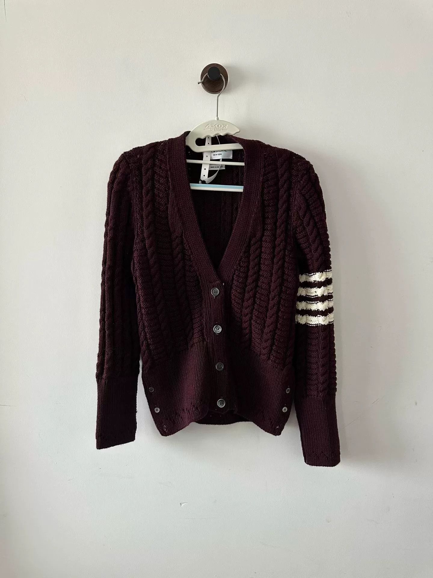 Thom Browne Thom Browne Wine Red Cable-Knit Cardigan Size US XXS / EU 40 - 1 Thumbnail