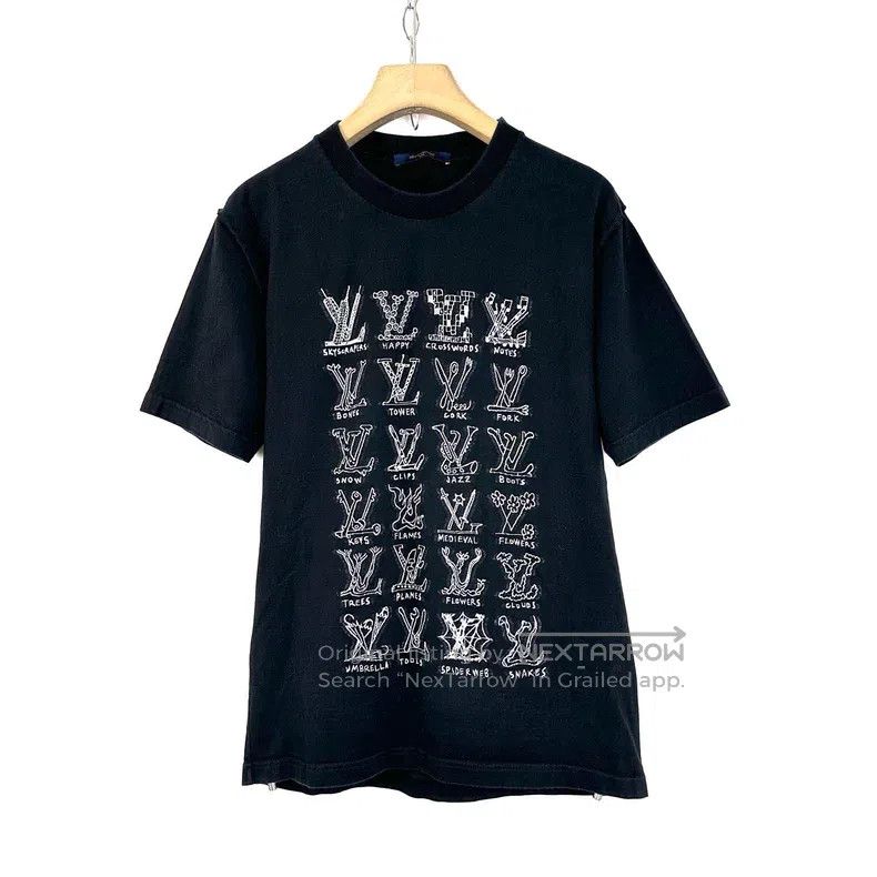 Louis Vuitton Louis Vuitton Black monogrammed logo printed short sleeve Size US XL / EU 56 / 4 - 1 Thumbnail