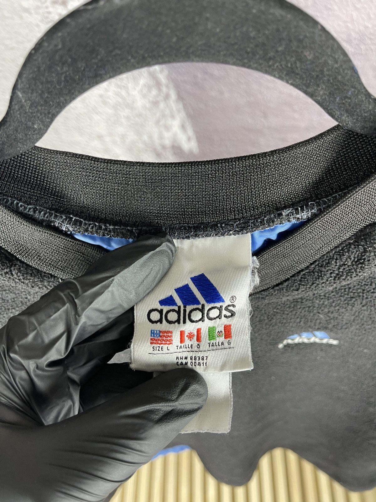 Adidas Adidas vintage 90s fleece v-neck sweater sweatshirt Size L / US 10 / IT 46 - 8 Thumbnail
