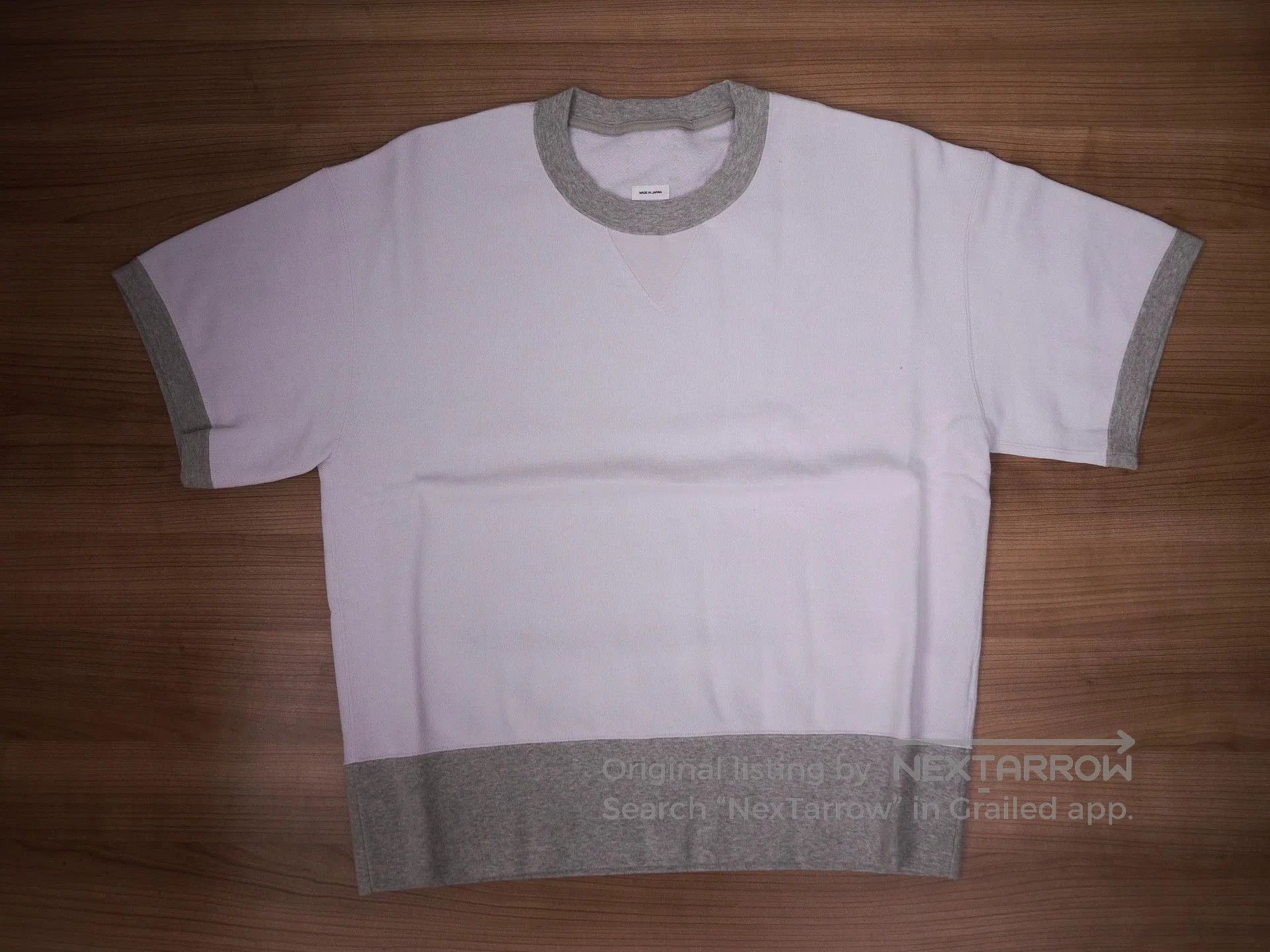 White Short Sleeve Shirt with Gray Trim - L.