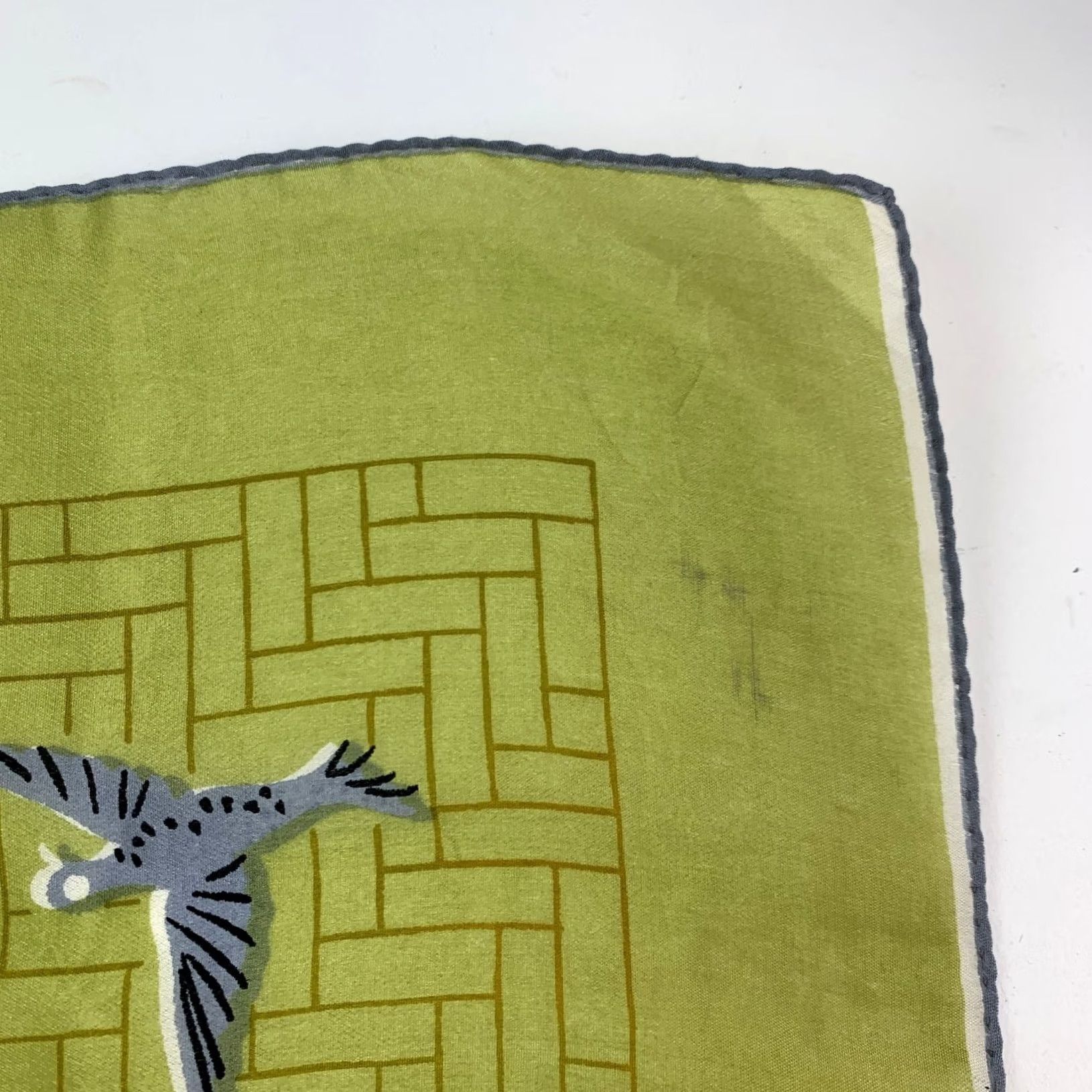 MCM VINTAGE Tammis Keefe Handkerchief Green Birds MCM Designer Women Handkerchief 16" x 16" Birds Geometric Size ONE SIZE - 4 Thumbnail