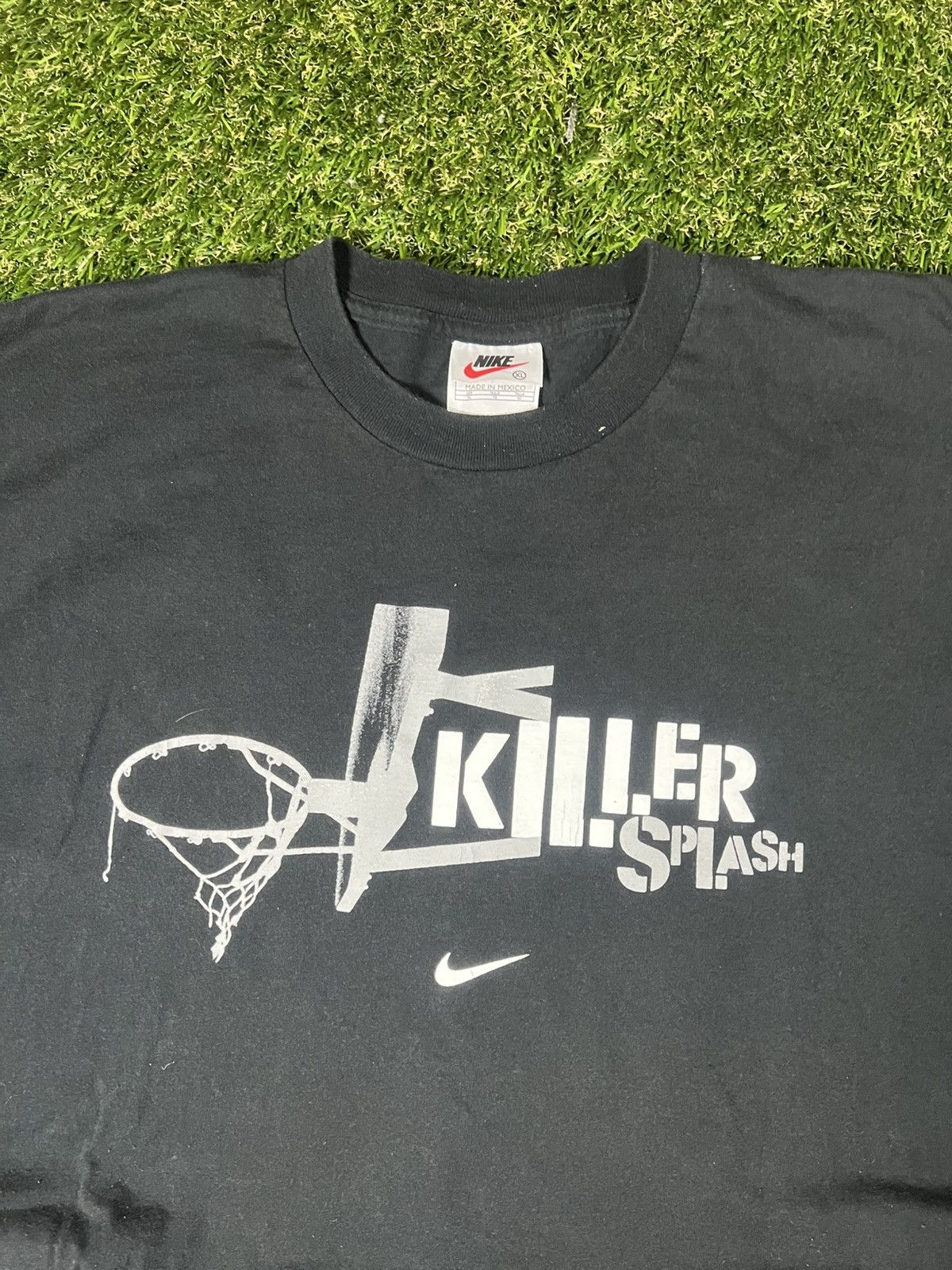 Nike Vintage 90’s Center Swoosh Nike Basketball Sportswear Tee Size US XL / EU 56 / 4 - 2 Thumbnail
