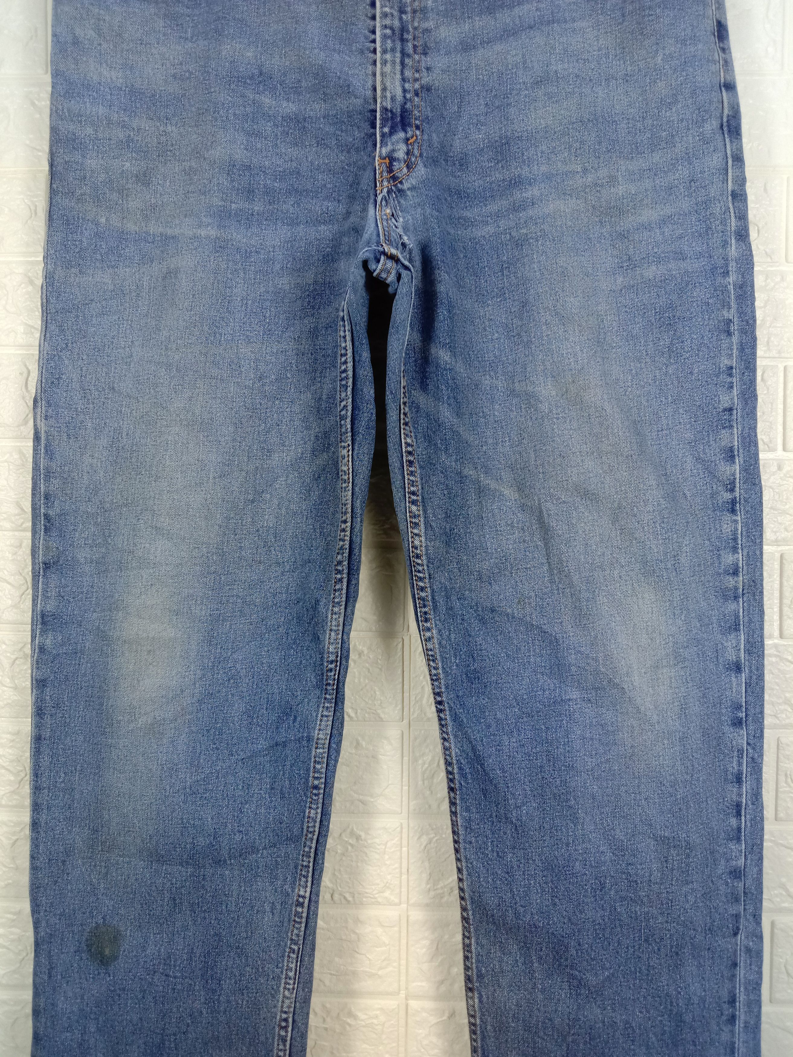 Levi's Vintage Levi's 550 Jeans Blue Wash Relaxed Fit Denim Size US 39 - 3 Thumbnail