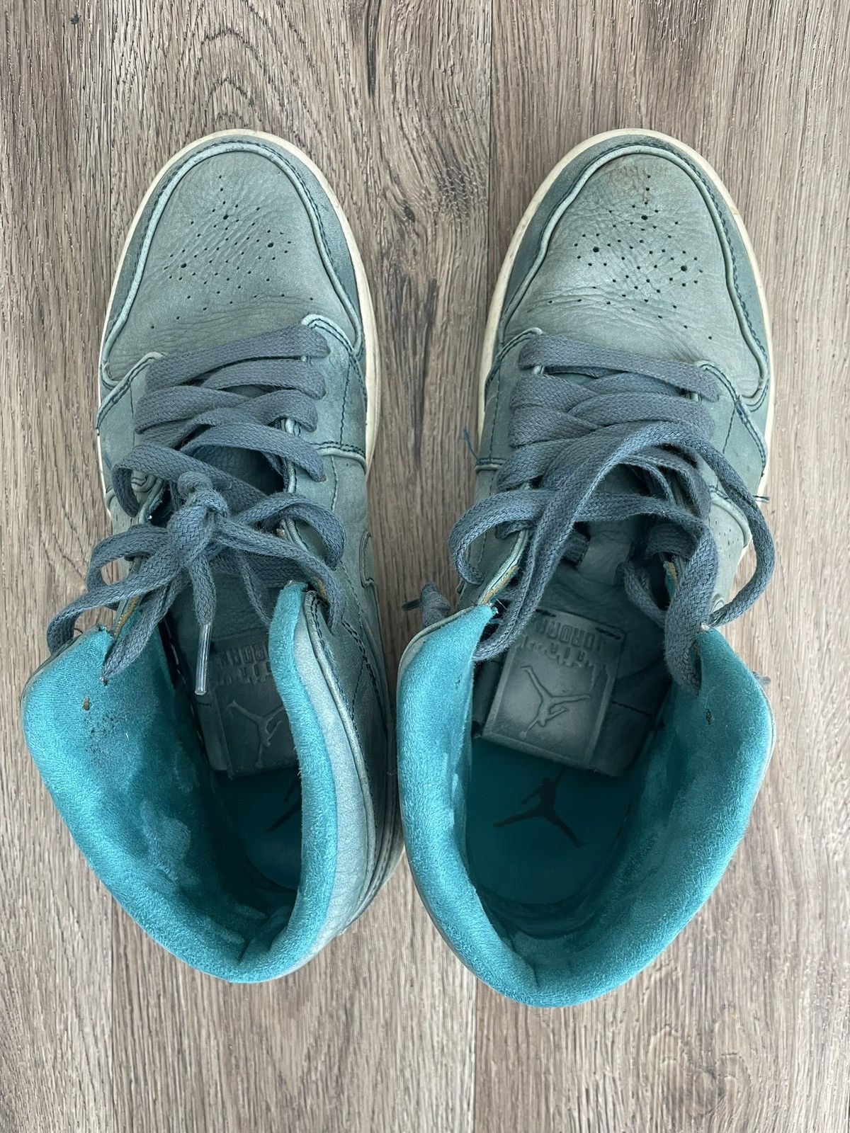 Jordan Brand Nike Air Jordan 1 Mid Nouveau Nightshade Teal 629151-306 Size US 10 / EU 43 - 4 Thumbnail