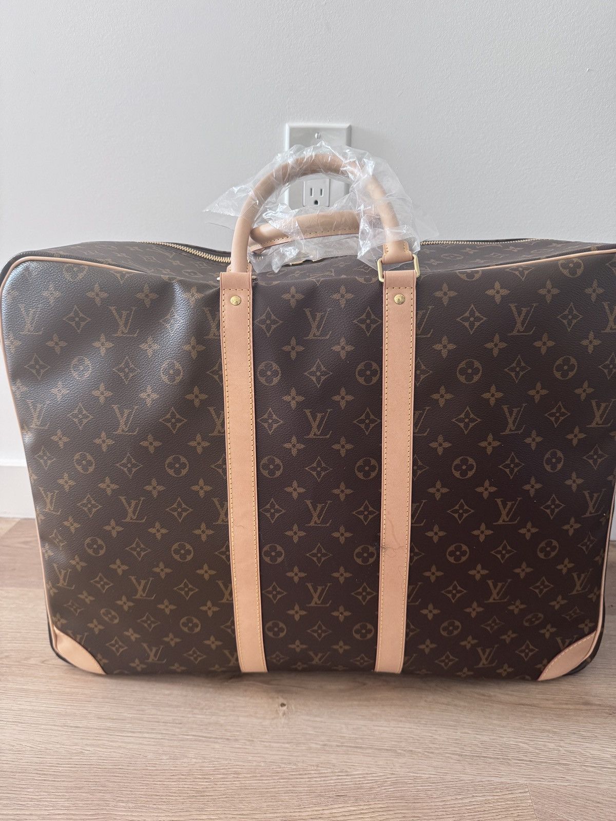 Louis Vuitton Louis Vuitton Sirius 55 Size ONE SIZE - 7 Thumbnail