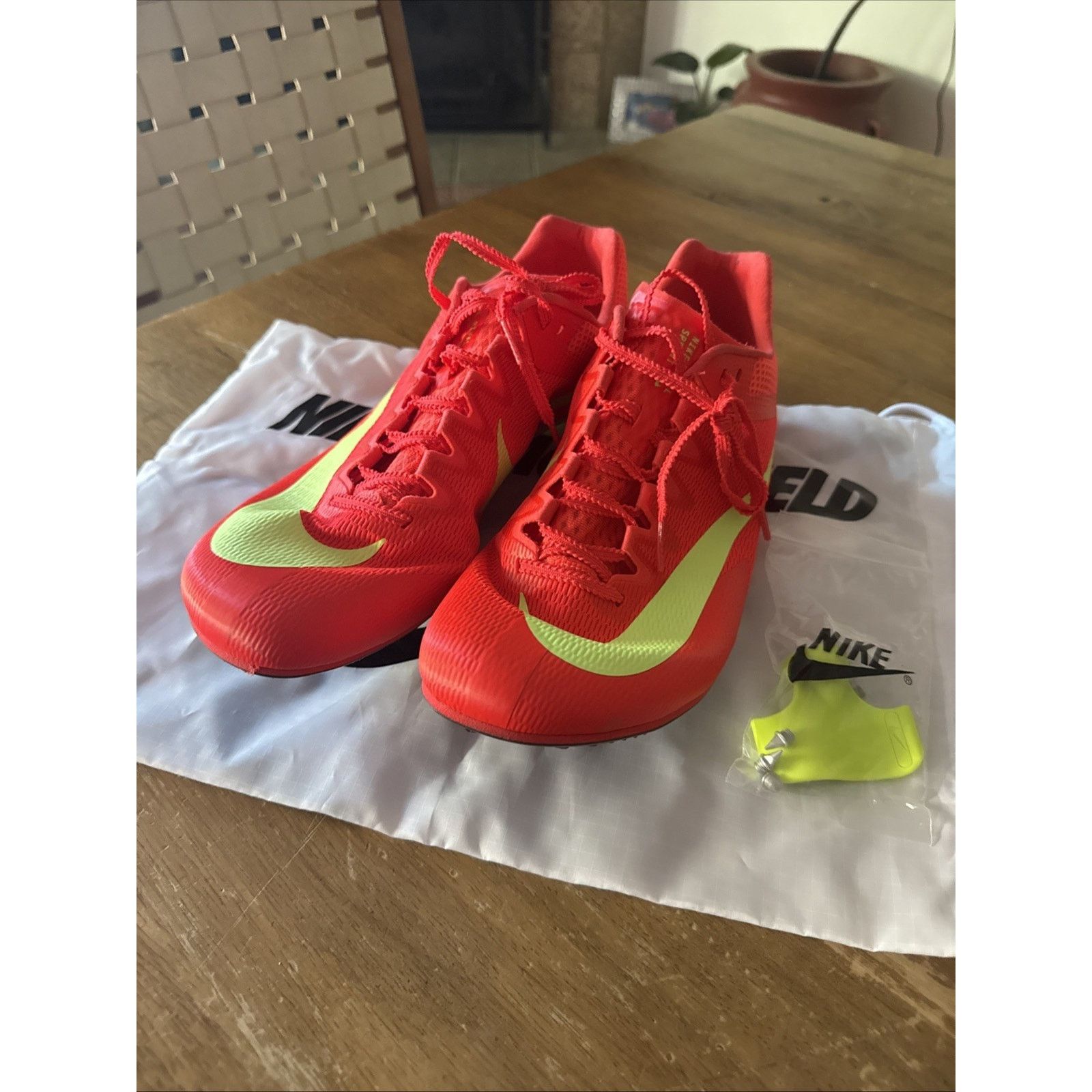 Nike Nike FZ9663 600 Track & Field Sprint Spikes Coral Men US 13 Size US 13 / EU 46 - 4 Thumbnail