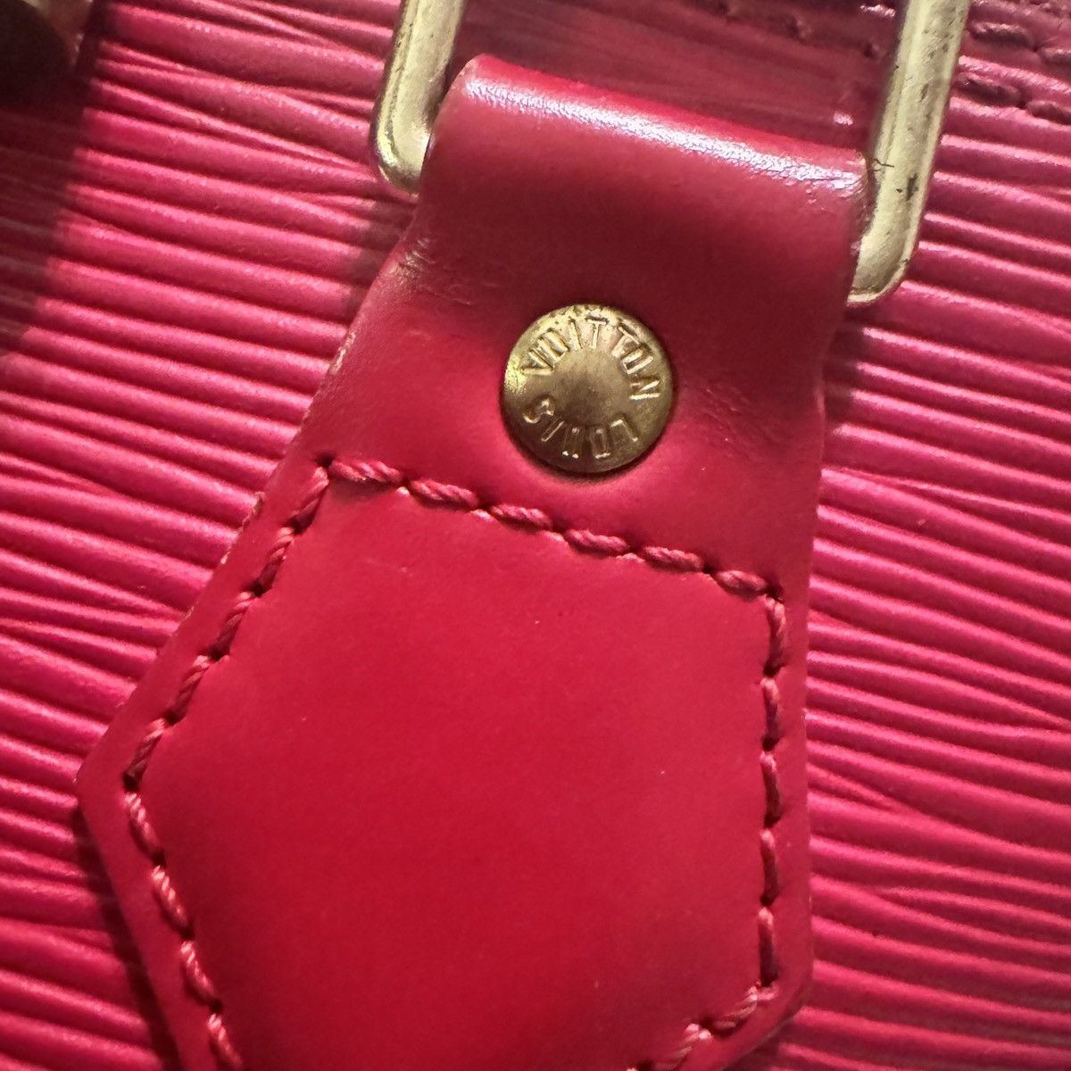 Louis Vuitton Louis Vuitton Alma Epi leather handbag Size ONE SIZE - 8 Thumbnail