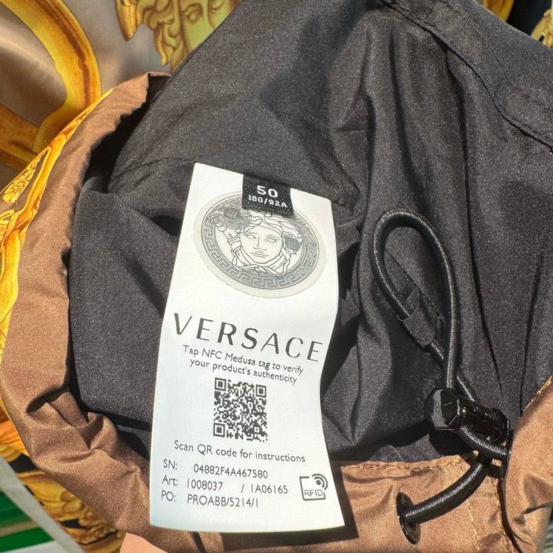 Versace Versace Printed zippered hooded zippered jacket jacket Size L / US 10 / IT 46 - 7 Thumbnail