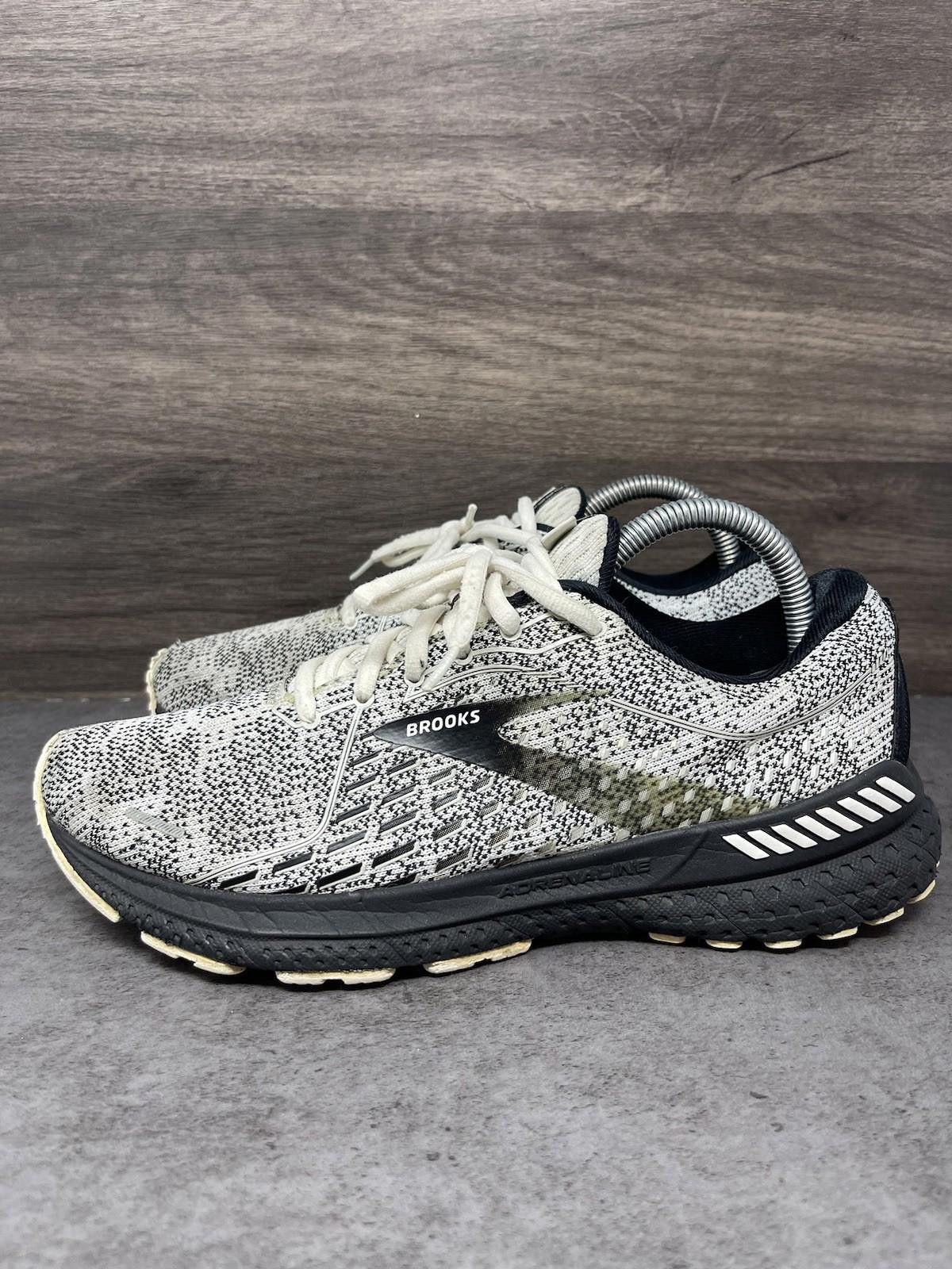 Brooks Brooks Adrenaline GTS 23 Shoes Womens Size 9 Black Size US 9 / IT 39 - 1 Thumbnail