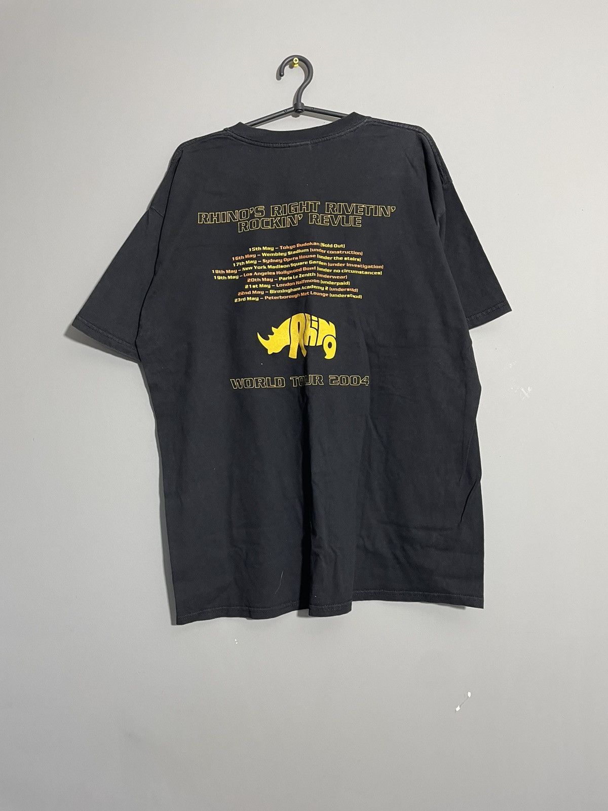 Band Tees × Vintage John Rhino’s Revenge Vintage tee World Tour 2004 Size US XL / EU 56 / 4 - 8 Thumbnail