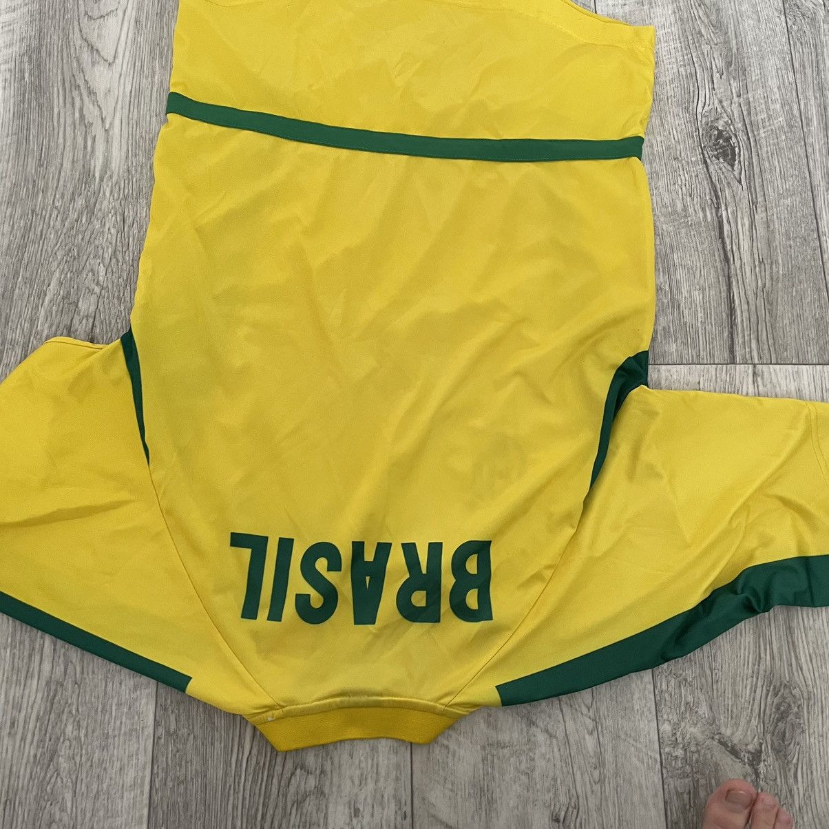 Other Brasil Jersey tee shirt Home Kit Ronaldo style brazil Size US M / EU 48-50 / 2 - 2 Thumbnail