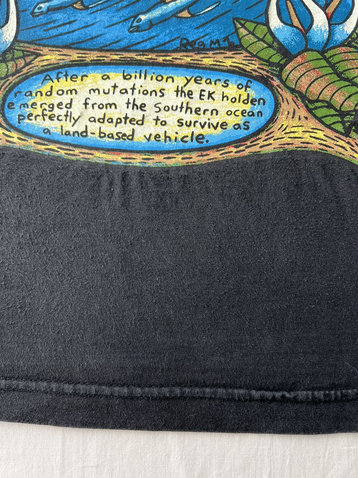 Mambo Vintage 1998 Mambo Amphibious Sedan Surf Australia T-shirt Size US S / EU 44-46 / 1 - 14 Thumbnail