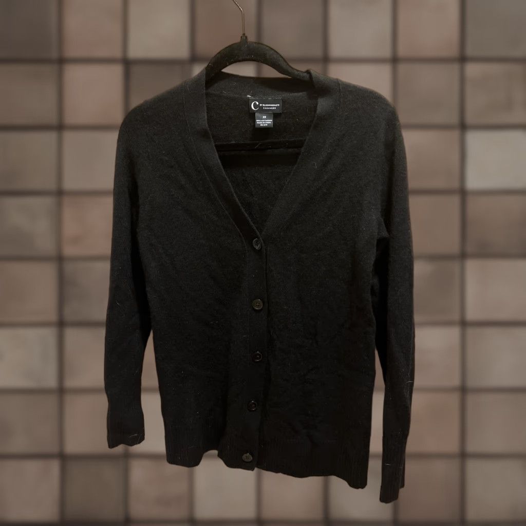 Bloomingdale's Bloomingdale's Black Cashmere Cardigan XS V-Neck Long Sleeve Lightweight Women's Classic Designer Size XS / US 0-2 / IT 36-38 - 1 Thumbnail