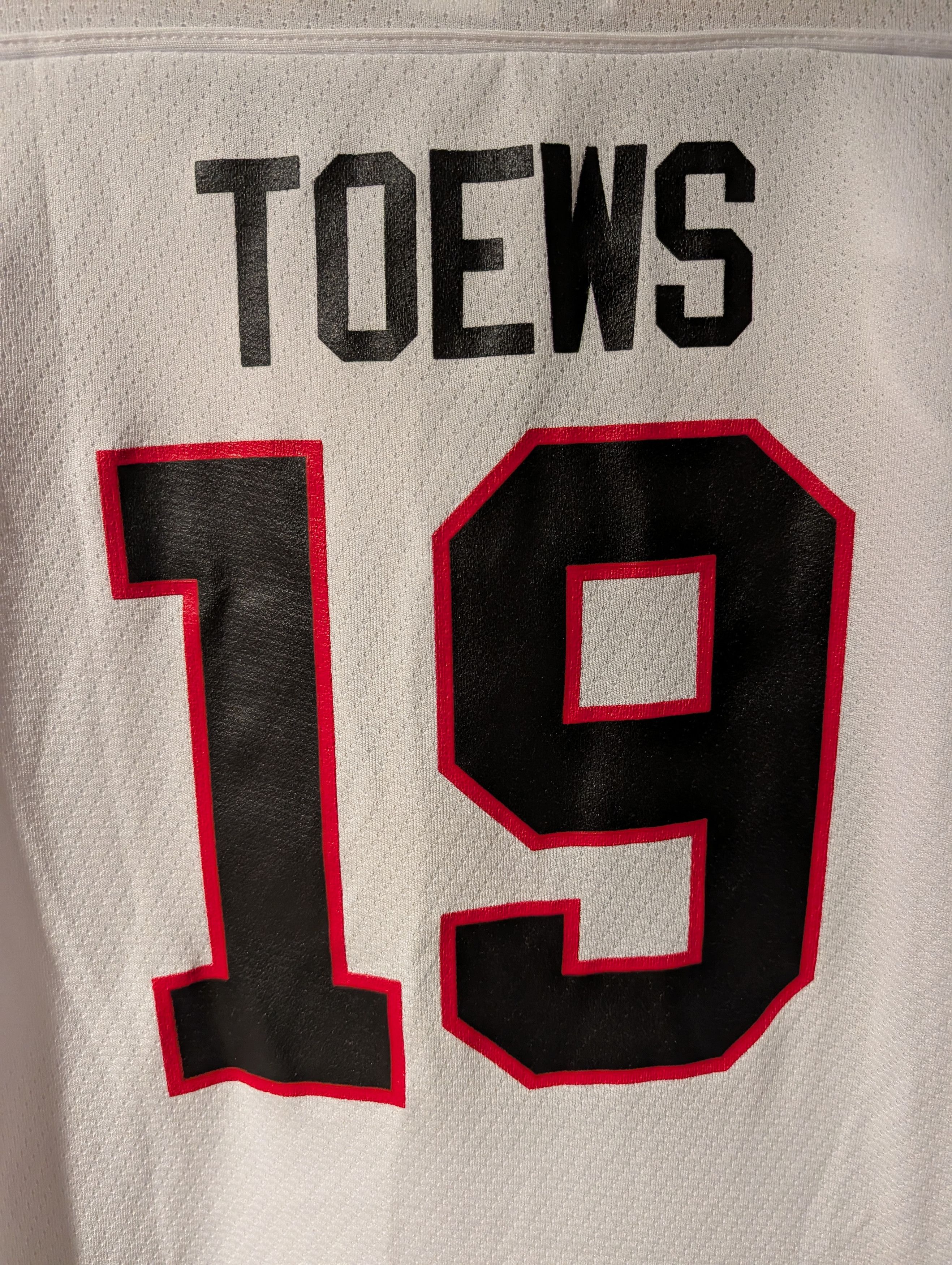 NHL Chicago BlackHawks Toews Reebok X-Large NHL Hockey Jersey Size US XL / EU 56 / 4 - 12 Thumbnail