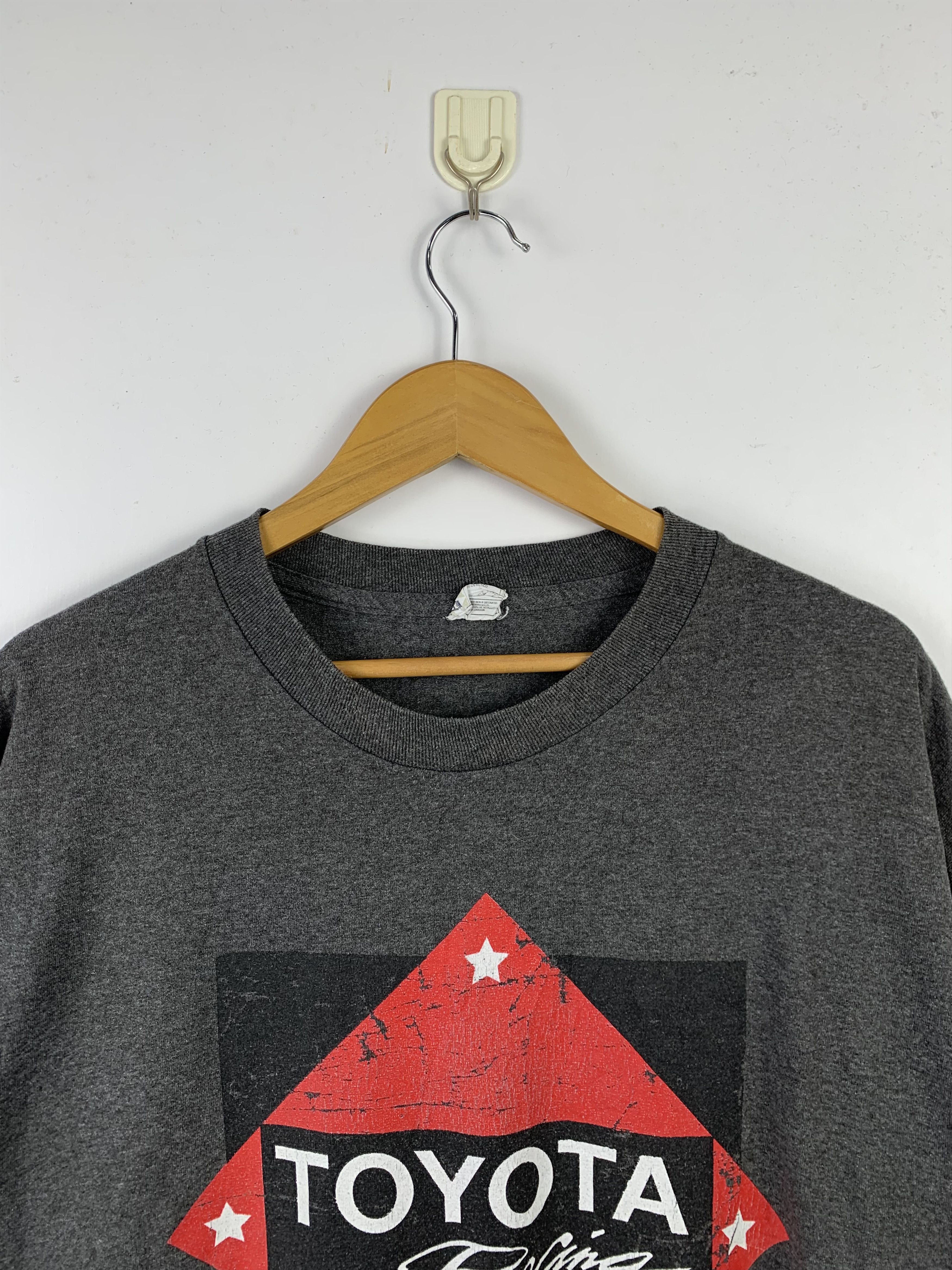 Vintage Vintage Toyota Racing T Shirt TA0334 Size US XL / EU 56 / 4 - 2 Thumbnail