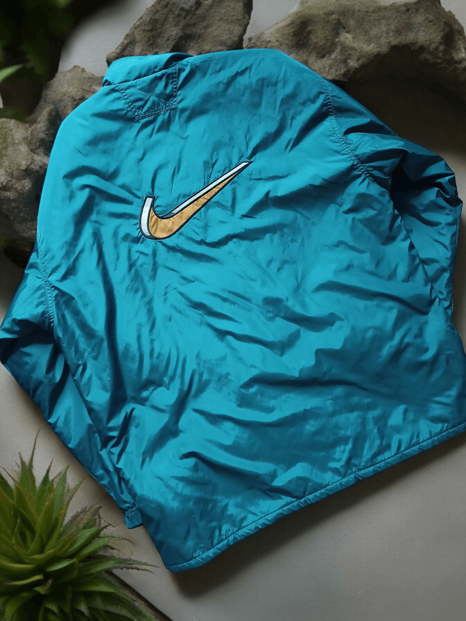 image of Nike Puffer Center Swoosh Jacket Spellout in Bottle Green, Men's (Size Large)