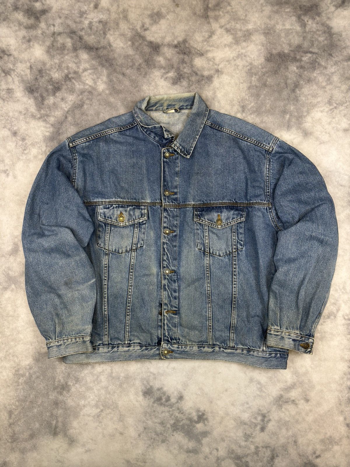 Japanese Brand VINTAGE JEANS JACKET BOXY DISTRESSED TRUCKER FADED Y2K 90S Size US L / EU 52-54 / 3 - 1 Thumbnail