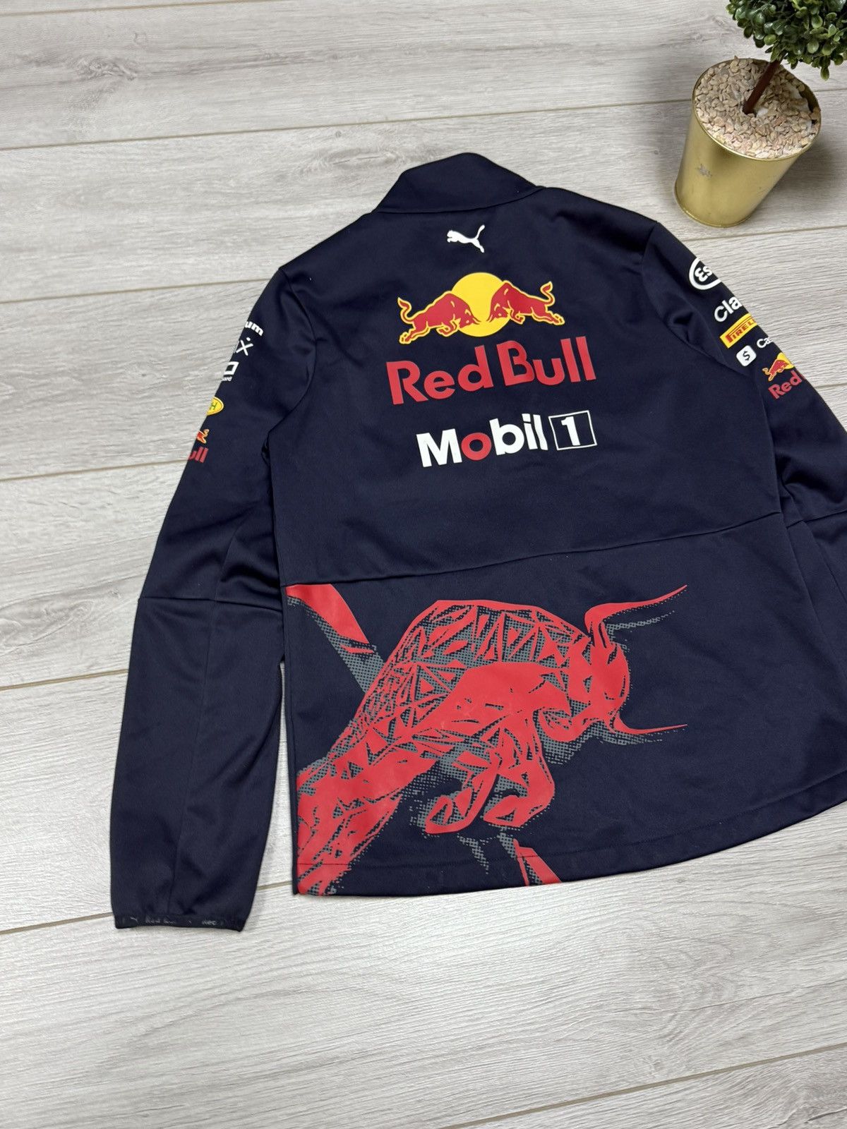 Puma × Red Bull Puma Red Bull Pirelli mobil 1 big logo print jacket zip Size US M / EU 48-50 / 2 - 11 Thumbnail