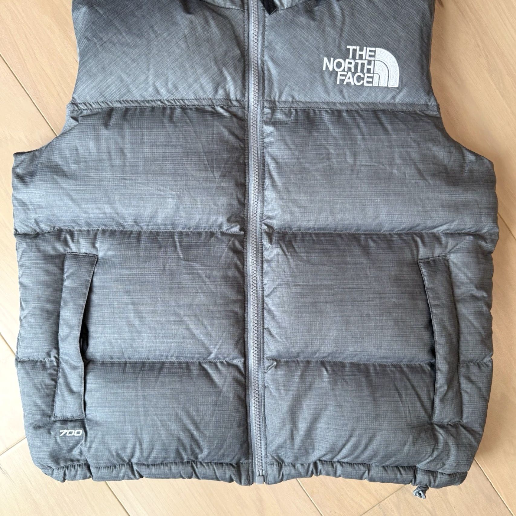 The North Face VINTAGE North Face 700 Vest Women's Small Goose Down Insulated Full Zip Winter Outerwear Jacket/Coat Size S / US 4 / IT 40 - 4 Thumbnail