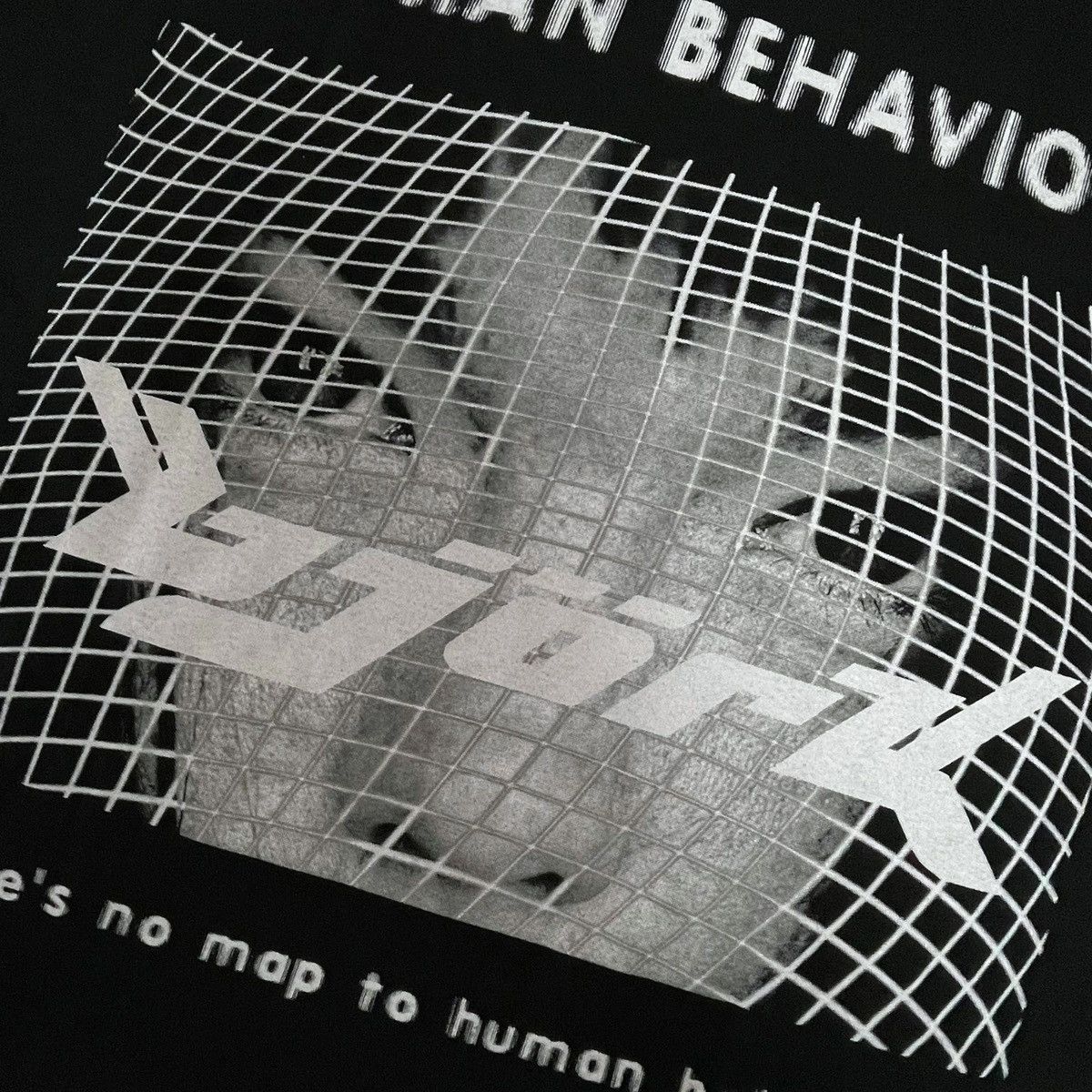 Band Tees Bjork HUMAN BEHAVIOUR Bootleg TEE Size US L / EU 52-54 / 3 - 7 Thumbnail
