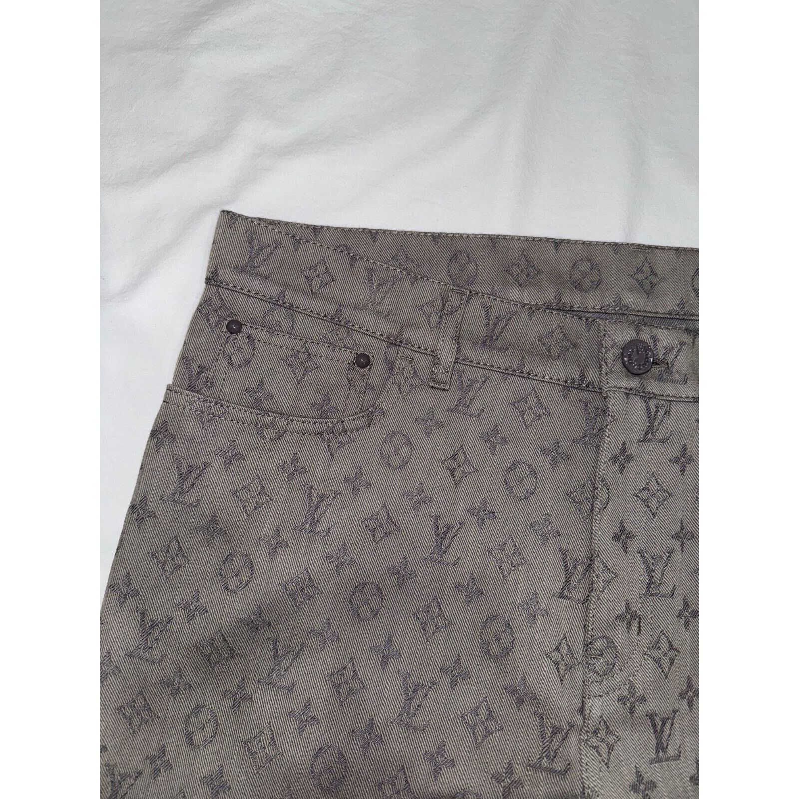 Louis Vuitton Louis Vuitton DL0 Monogram Slim Jeans All Over Logo Grey Size US 34 / EU 50 - 7 Thumbnail