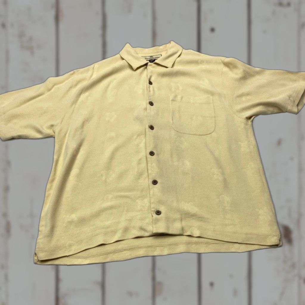 Tommy Bahama Tommy Bahama Silk Shirt Men's Medium Relaxed Fit Yellow Embossed Hawaiian Girl Size US M / EU 48-50 / 2 - 1 Thumbnail