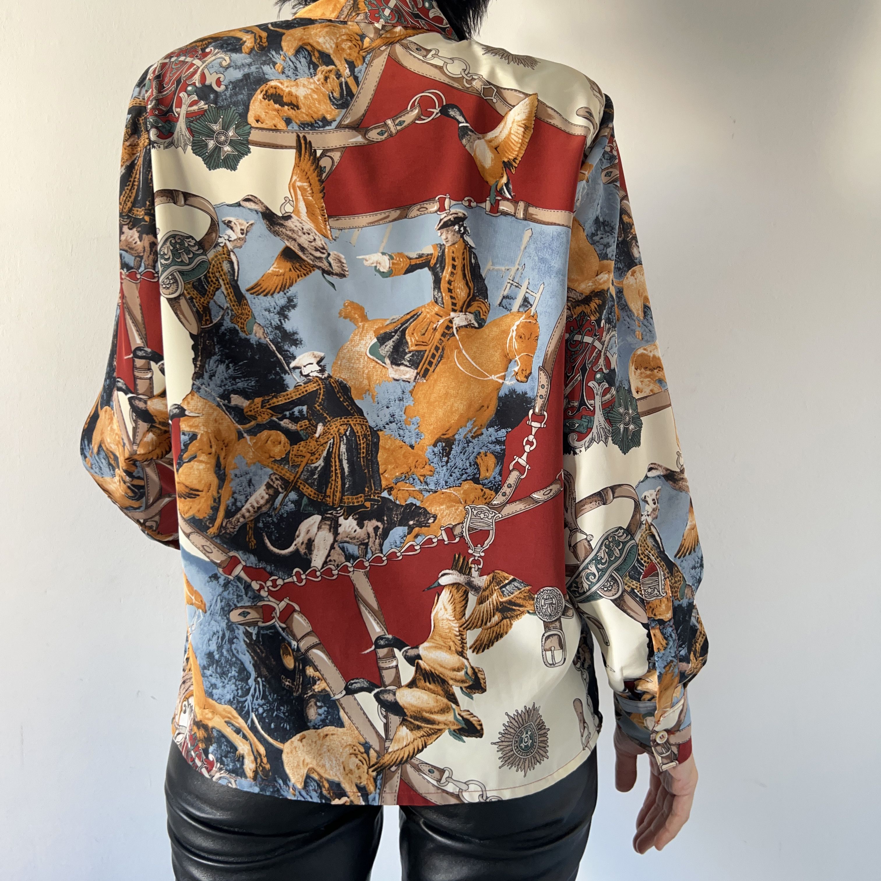 Vintage Vintage 90s novelty print blouse Size S / US 4 / IT 40 - 2 Thumbnail