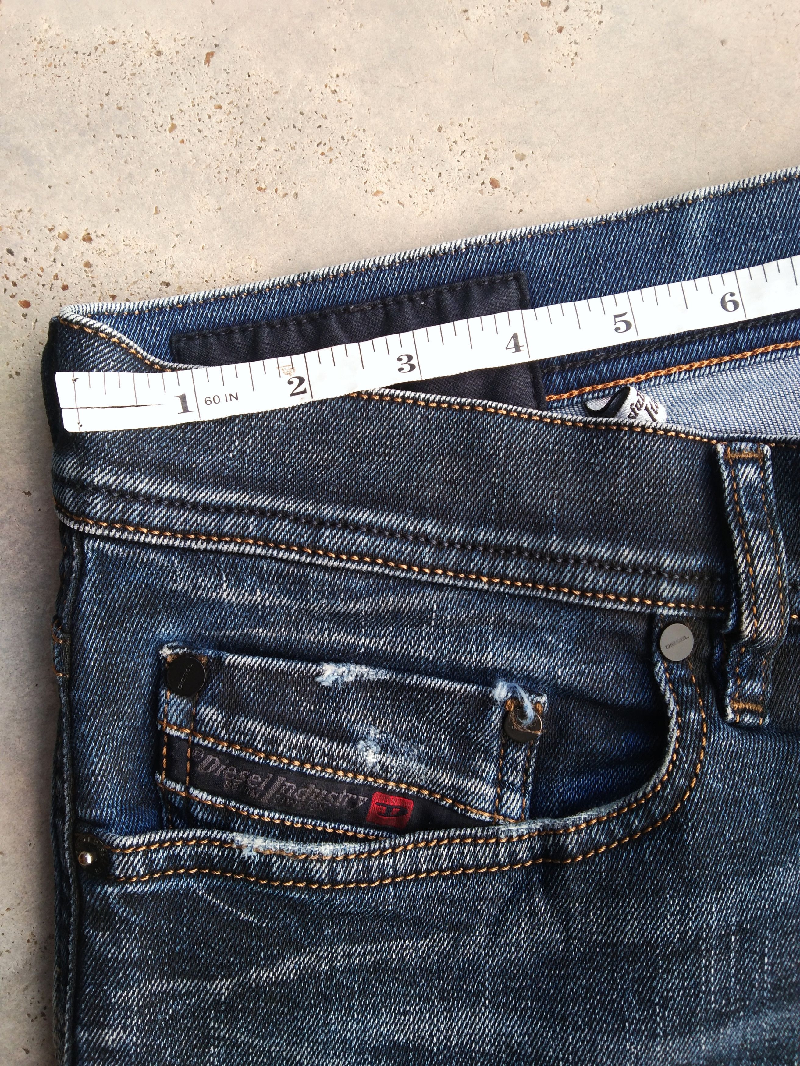 Diesel Vintage Diesel 'TEPPHAR' Denim Blue Distressed Jeans 36x31 Size US 36 / EU 52 - 7 Thumbnail