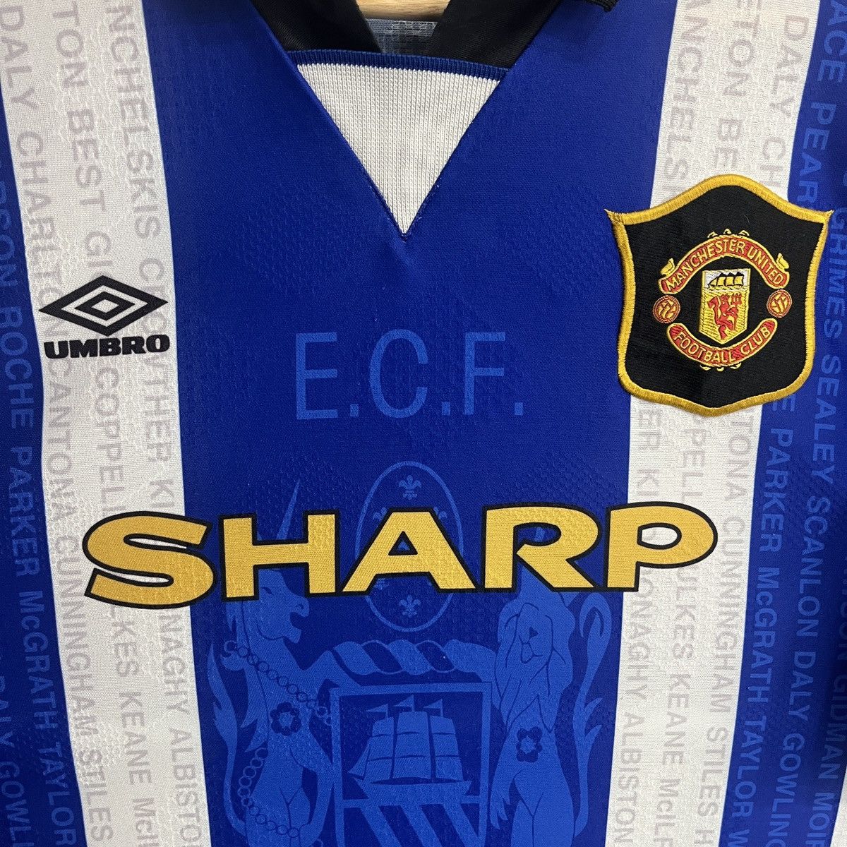 Umbro Vintage Manchester United 95-96 Umbro Football Jersey Shirt Size US XL / EU 56 / 4 - 5 Thumbnail