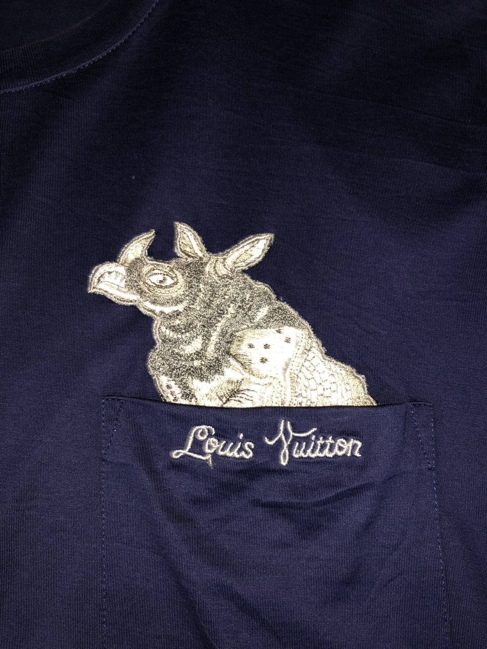 Louis Vuitton Louis Vuitton Rhino Embroidered tee Size US M / EU 48-50 / 2 - 3 Thumbnail