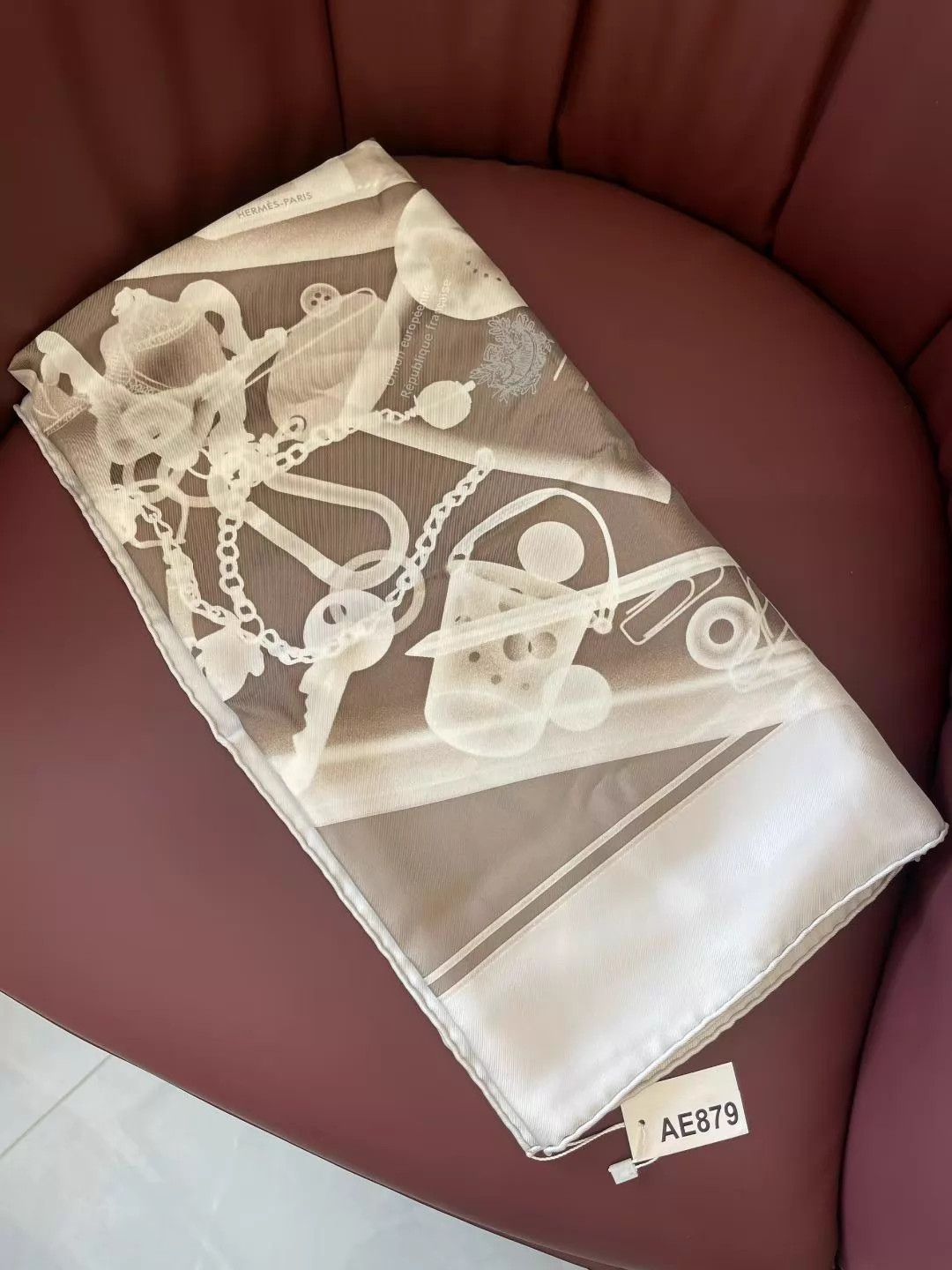 Hermes Hermès Tresors 90x90 Scarf Like New AE879 Size ONE SIZE - 5 Thumbnail