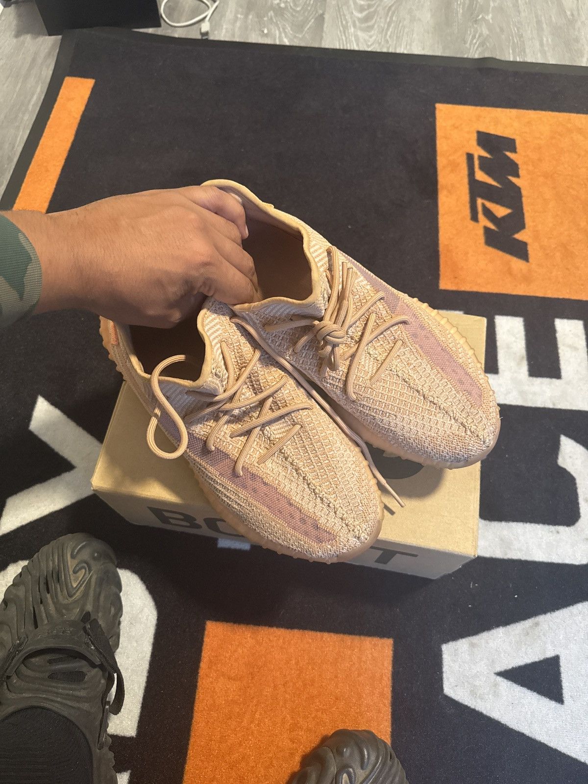 Adidas Yeezy 350 “clay” Size US 11 / EU 44 - 9 Thumbnail