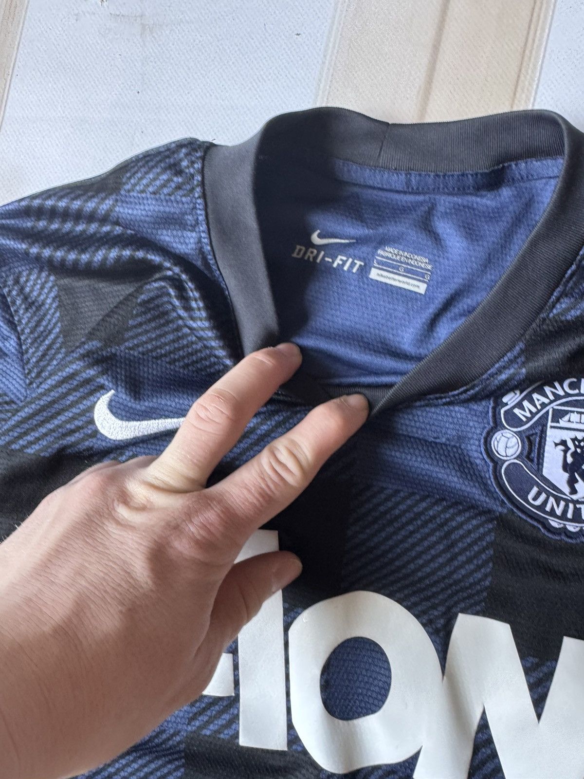 Nike Vintage Nike Manchester United 2012/13 Away Jersey - AON Size US M / EU 48-50 / 2 - 5 Thumbnail