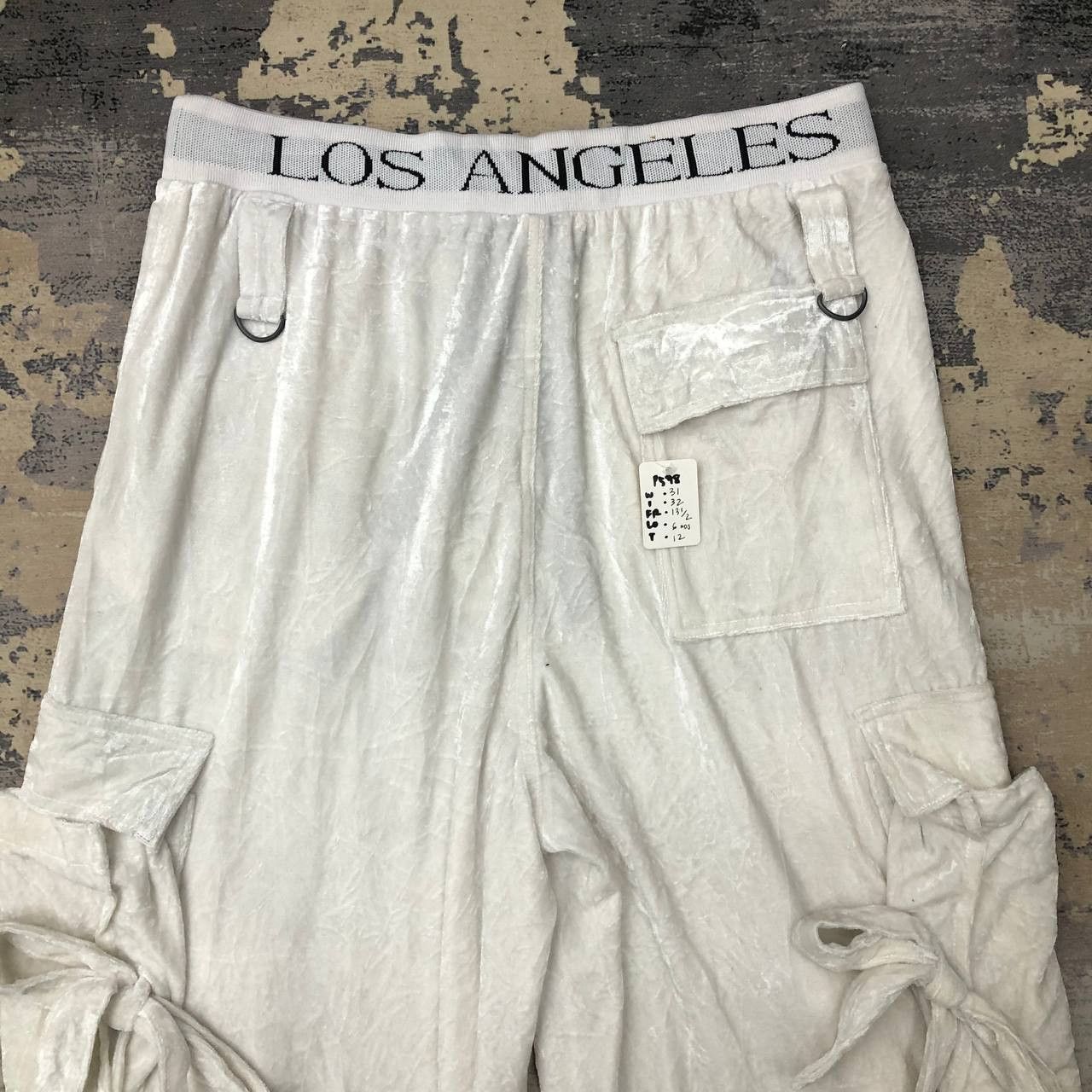 Other P578 LOS ANGELES TERRITORY VELVET CARGO PANTS Size US 31 - 4 Thumbnail