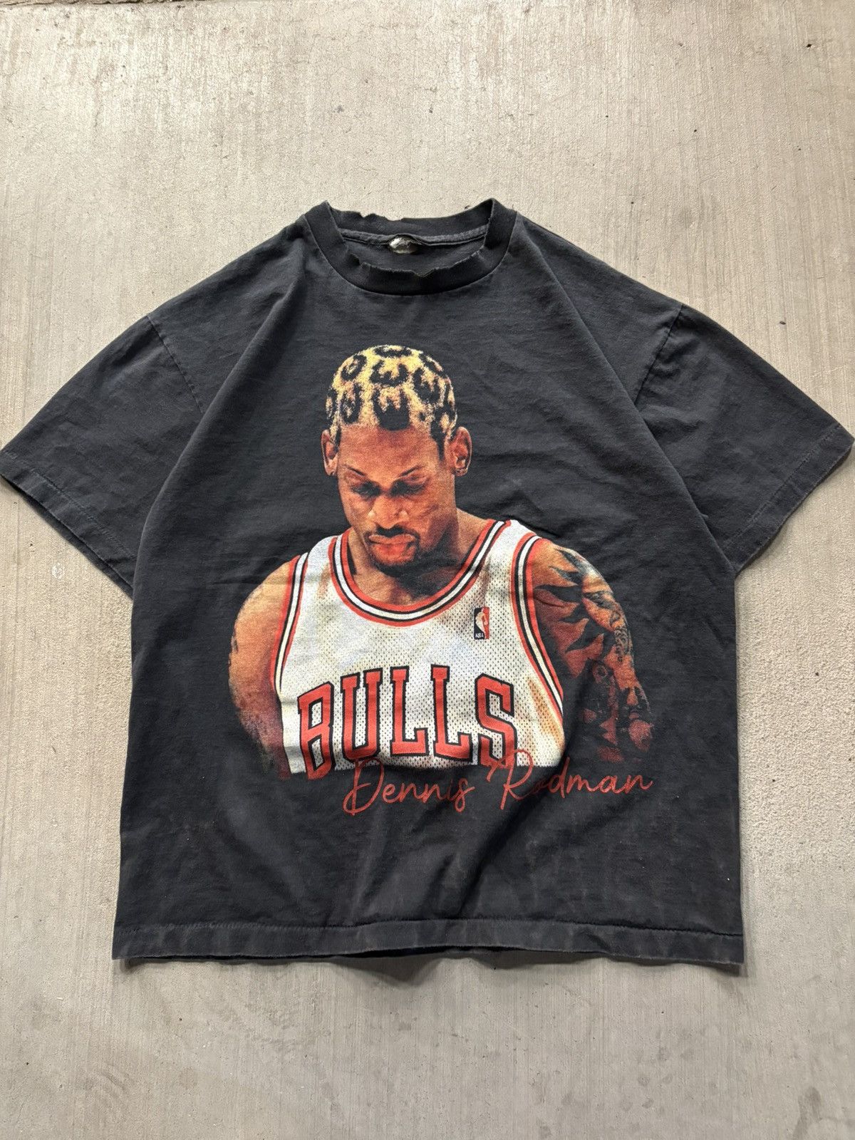 Vintage Vintage 1992 Dennis Rodman *The worm* Tee Size US L / EU 52-54 / 3 - 1 Thumbnail