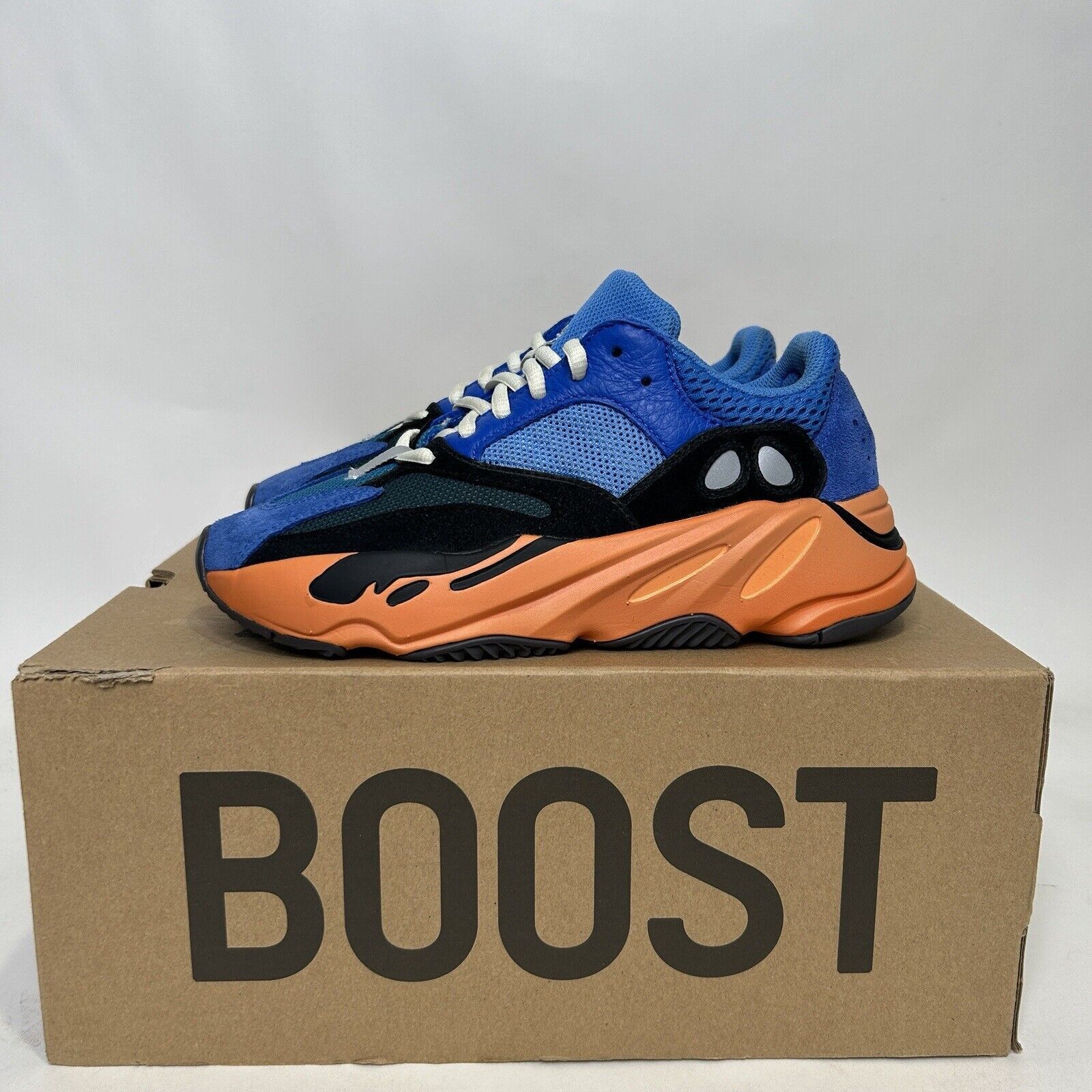 Adidas Adidas Yeezy Boost 700 “Bright Blue” 2024 Size US 6 / IT 36 - 6 Thumbnail